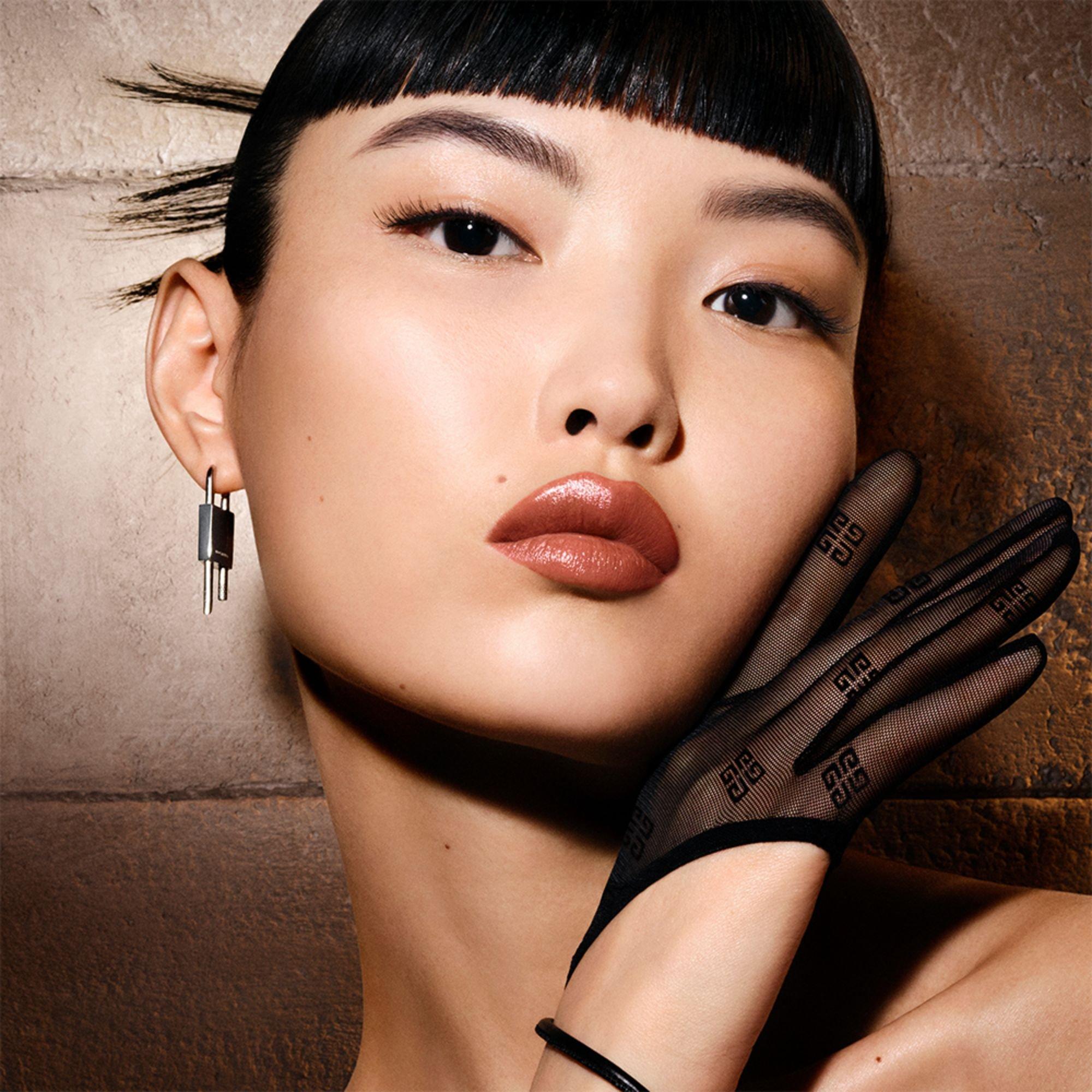 111 - GIVENCHY - GIVENCHY Le Rouge Interdit Satin - 5