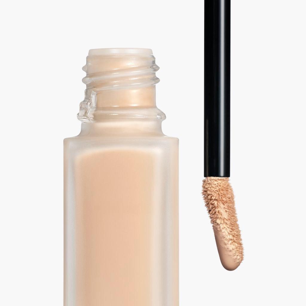 B20 - CHANEL - ULTRA LE TEINT LE CORRECTEUR ULTRAWEAR – ALL-DAY COMFORT – FLAWLESS FINISH CONCEALER - 2