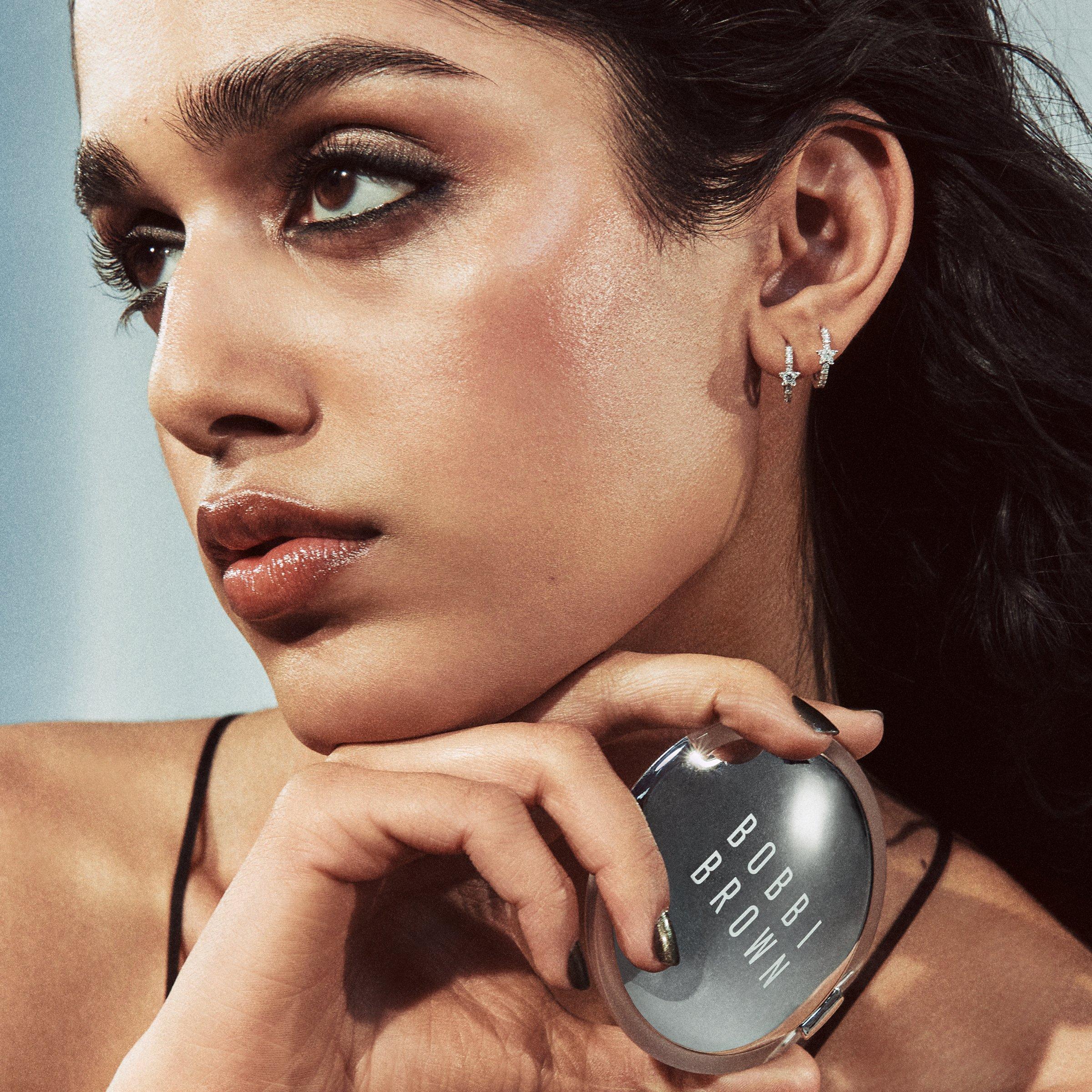Bare Glaze - Bobbi Brown - Hannah Murray Cream Glow Highlighter - 6