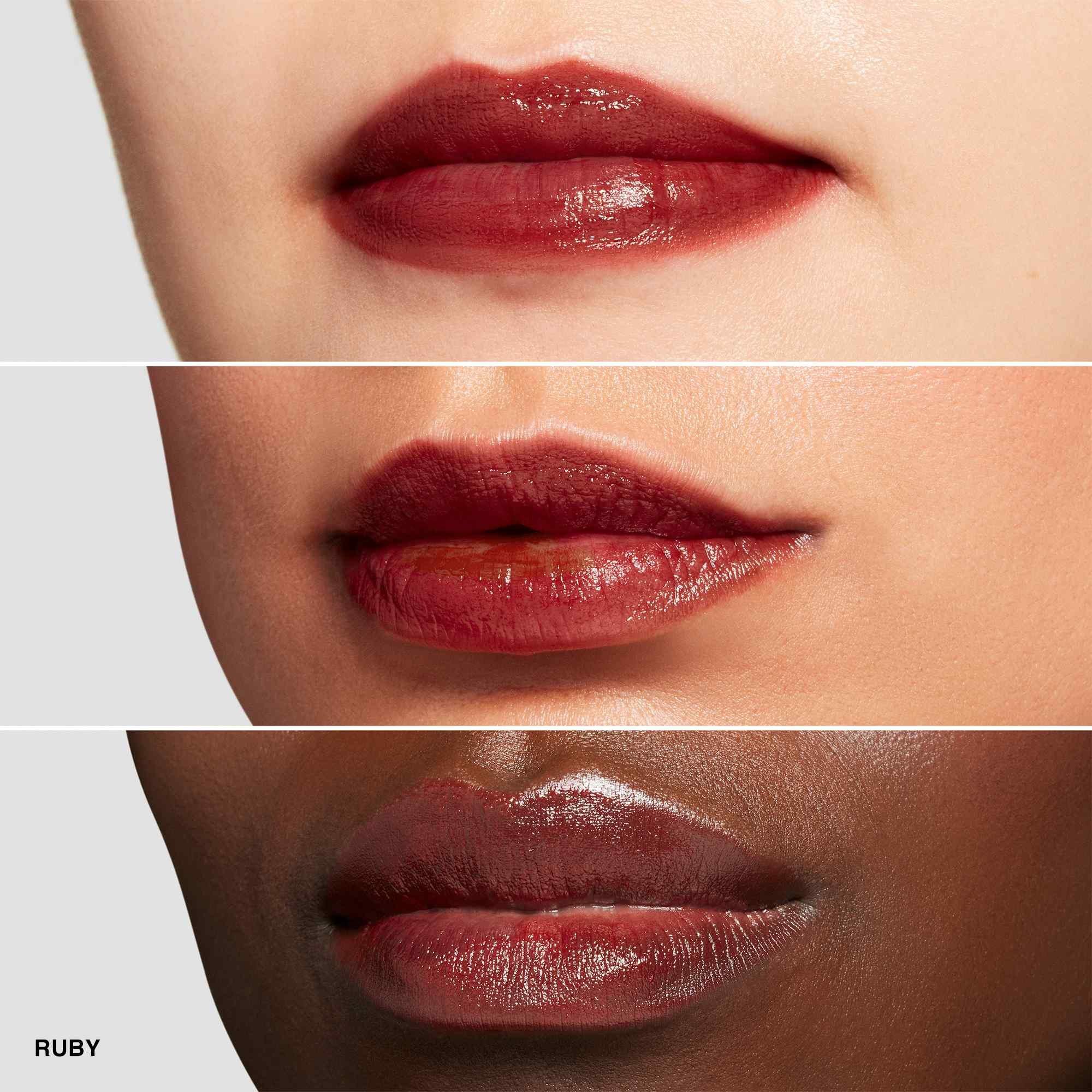 Ruby - Bobbi Brown - Crushed Lip Colour - 3