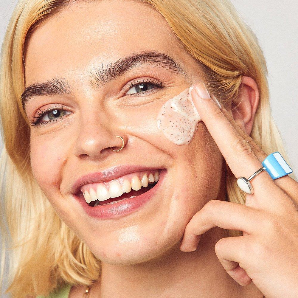 Clear - Glow Hub - Pore Polish Exfoliator - 5