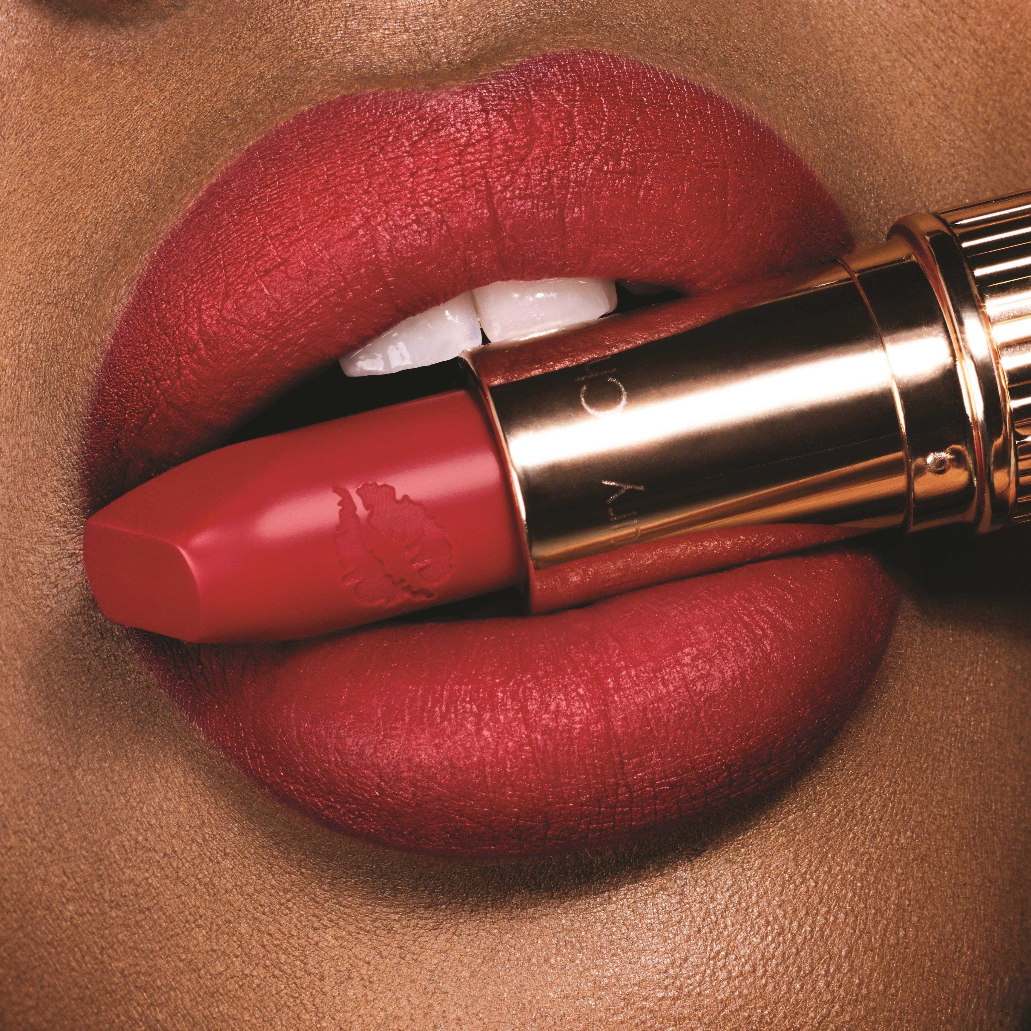 Carinas Love - Charlotte Tilbury - Hot Lips - 3