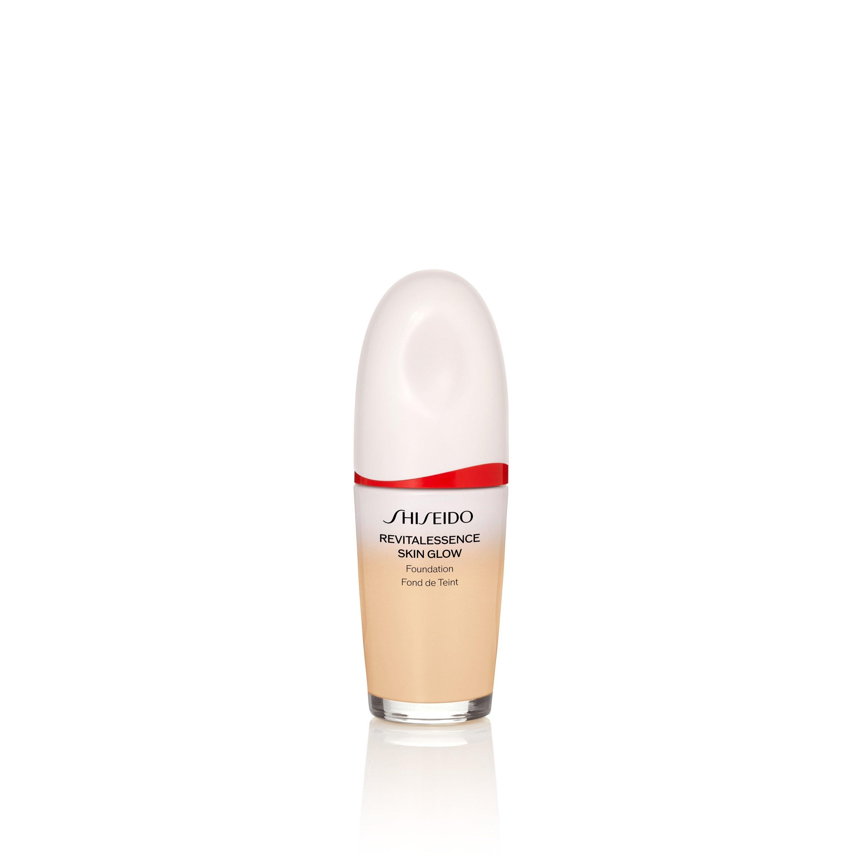 Shiseido Women's Revitalessence Glow Foundation - 140