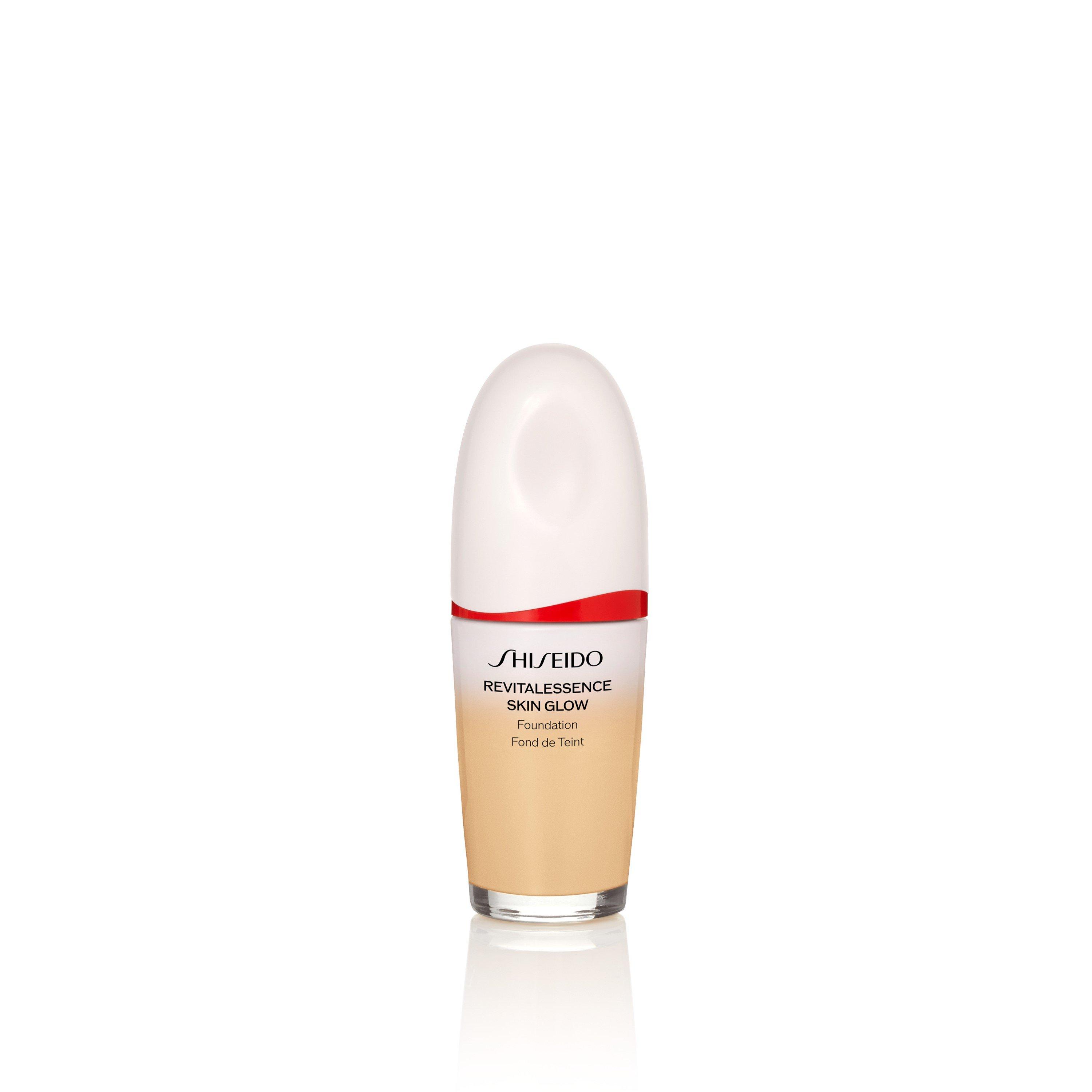 Shiseido Women's Revitalessence Glow Foundation - 210