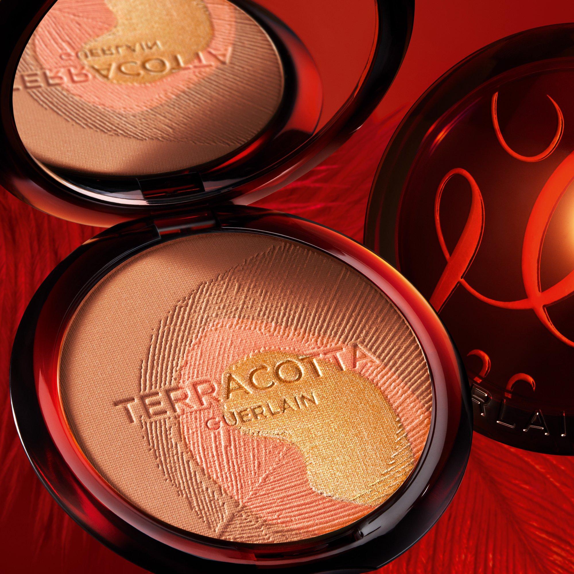 Peacock - Guerlain - Terracotta Peacock The Bronzing Powder - naturally-derived ingredients - Limited edition - 4