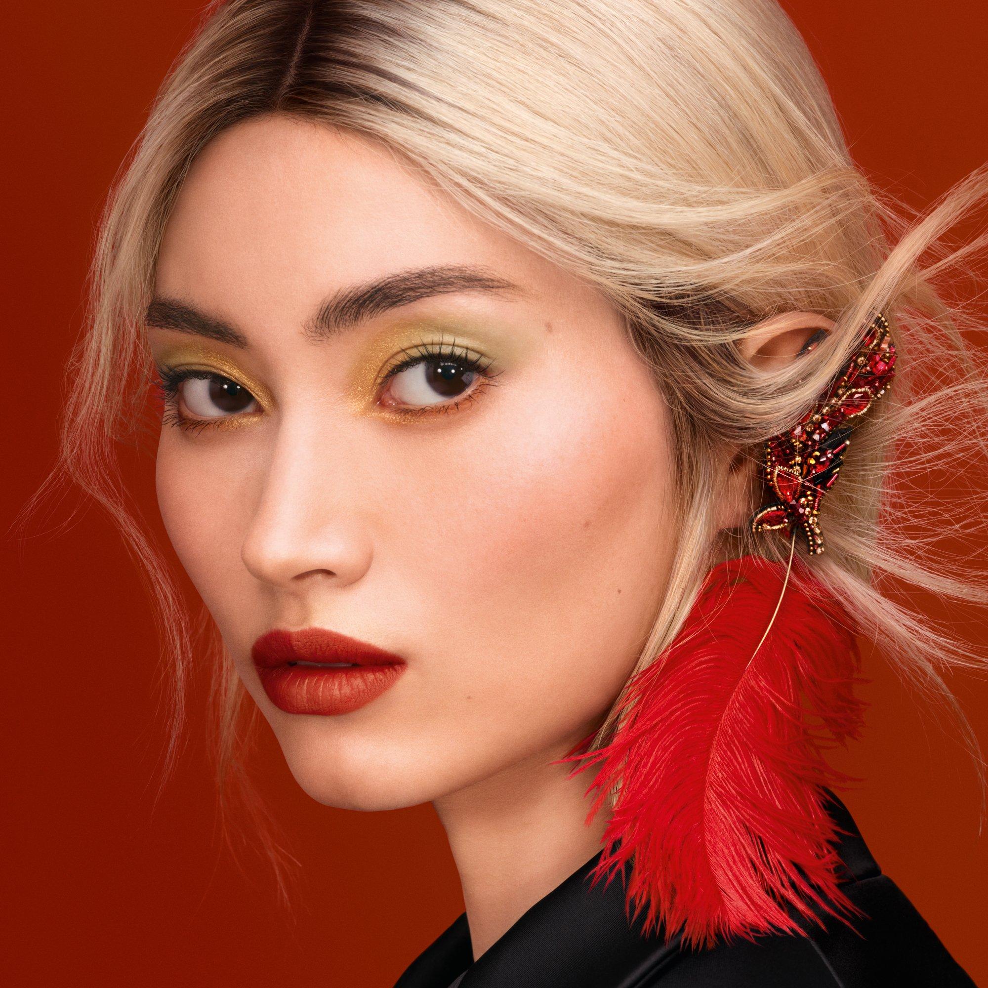 Gold - Guerlain - Rouge G Majestic Feathers The double mirror jewel case - Limited Edition The customisable ultra-care - 10
