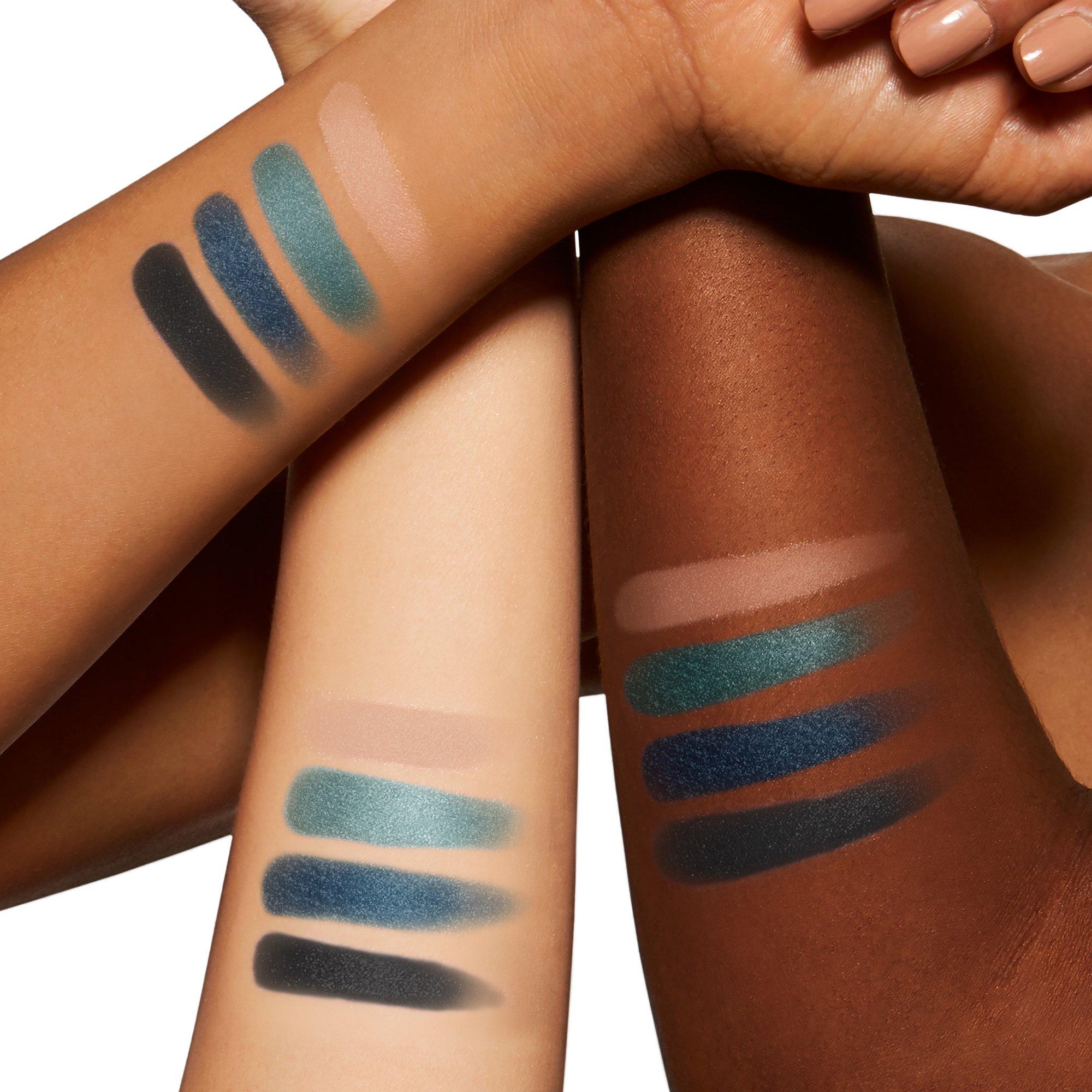 44 DARK OPULENC - Tom Ford Beauty - Eye Color Quad - 2