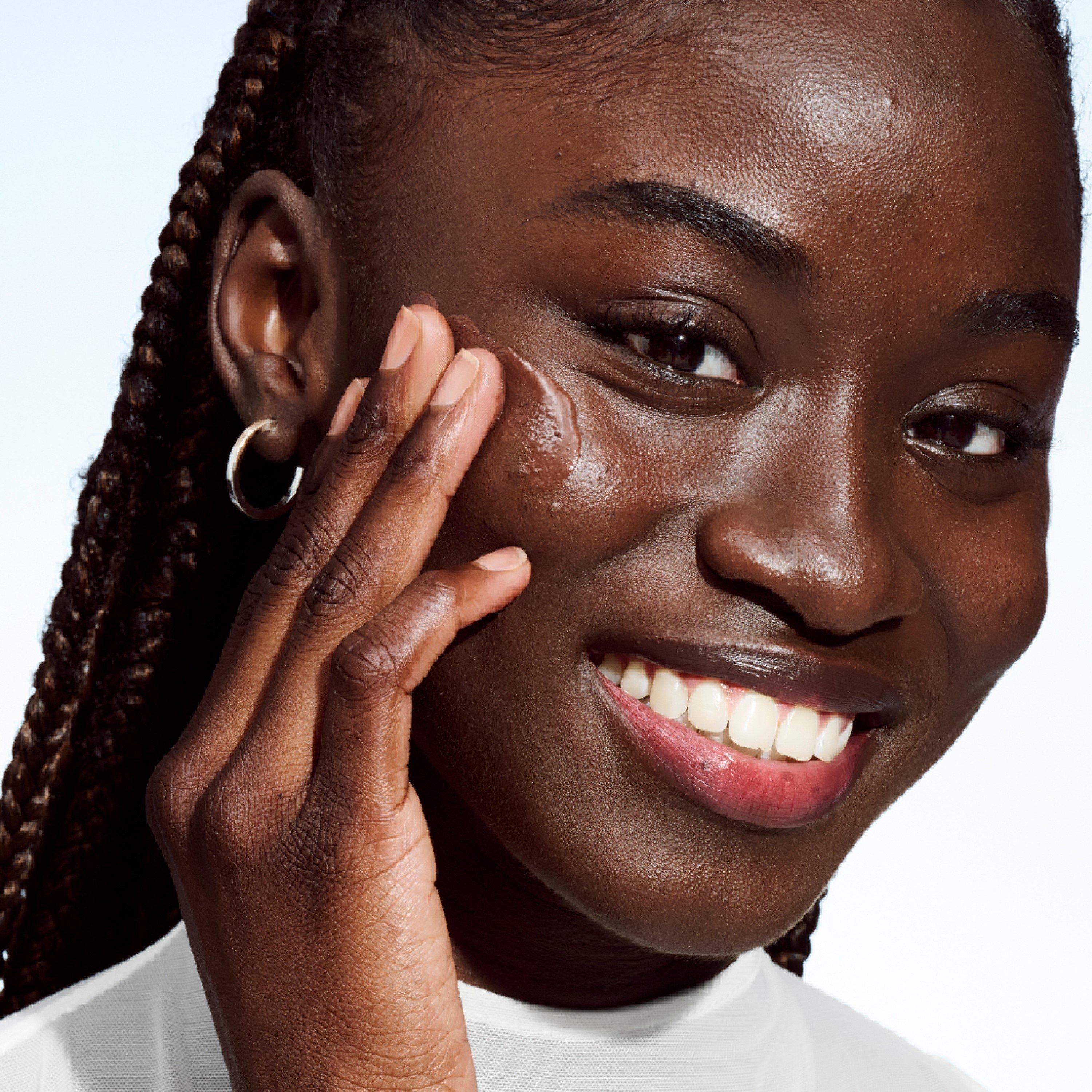 01 LW 1 - Clinique - Even Better Clinical™ Vitamin Makeup SPF 50 - 10