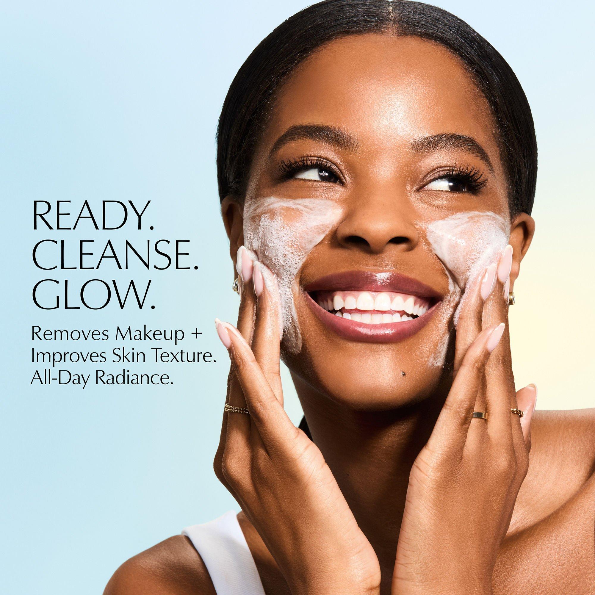 None - Estee Lauder - DayWear Glow Boost Gel Cleanser 125ml - 3