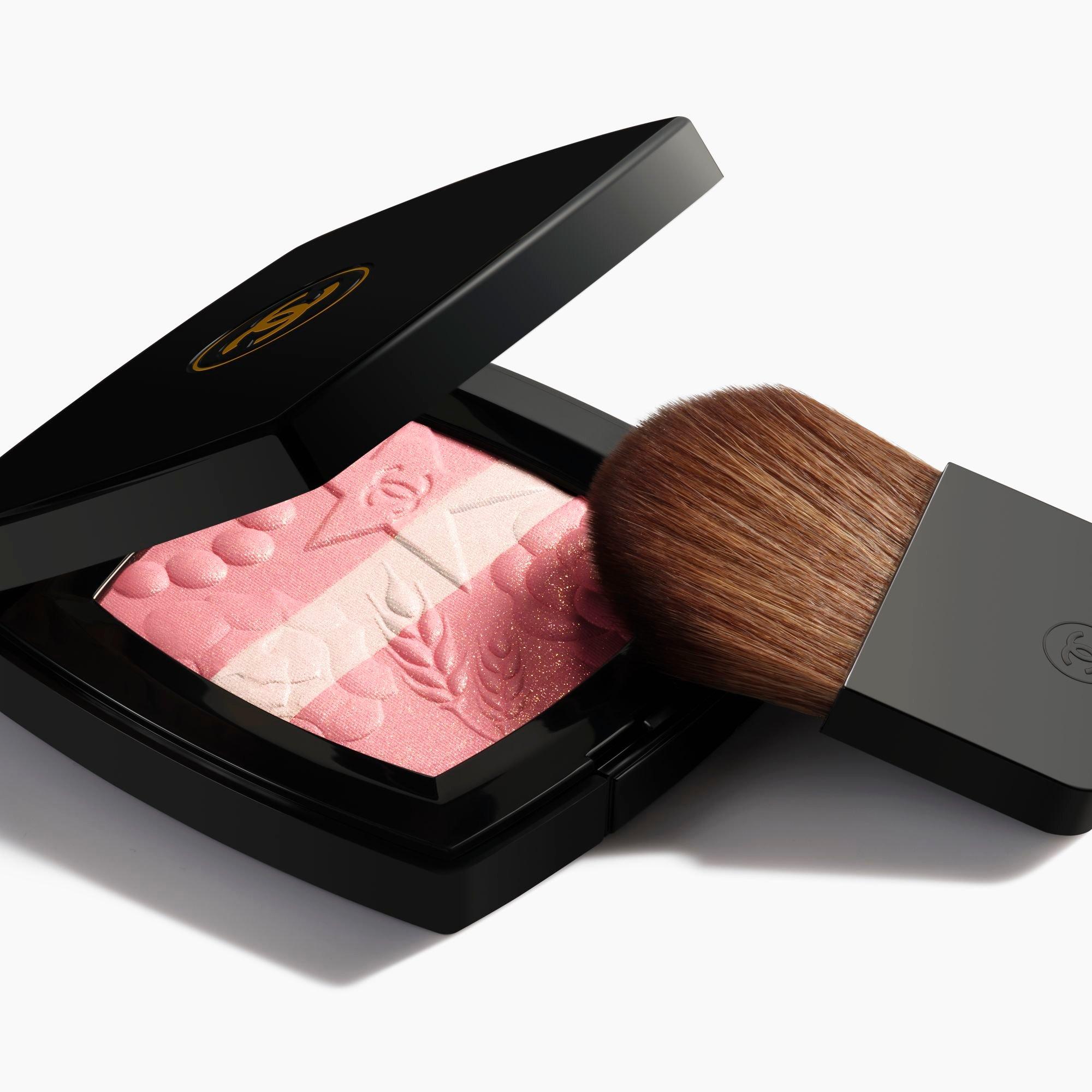 Rose Lumiere - CHANEL - LES SIGNES DE CHANEL ILLUMINATING POWDER BLUSH ROSE LUMIERE - 2
