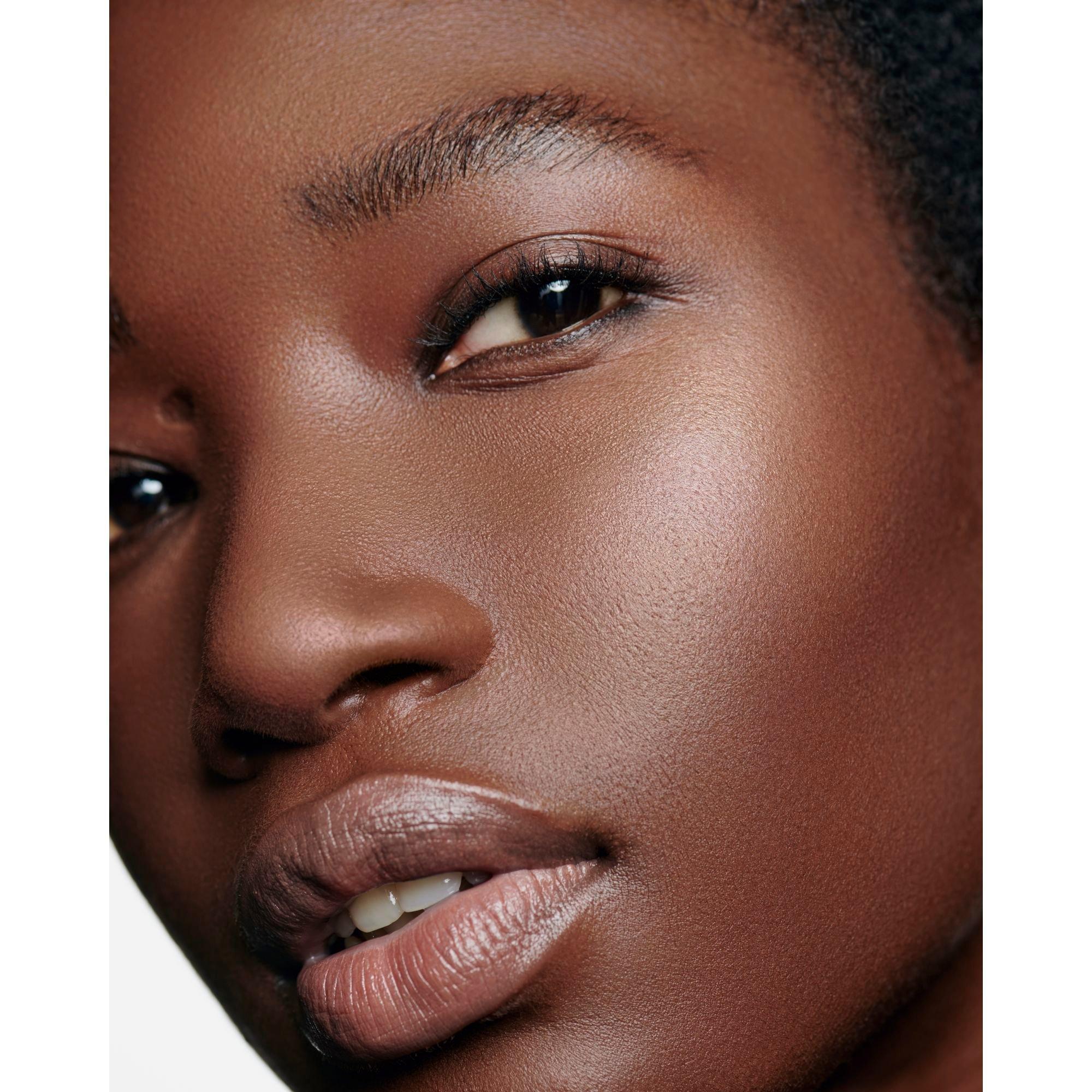 Chanel LES SIGNES DE CHANEL ILLUMINATING POWDER BLUSH¿ PECHE