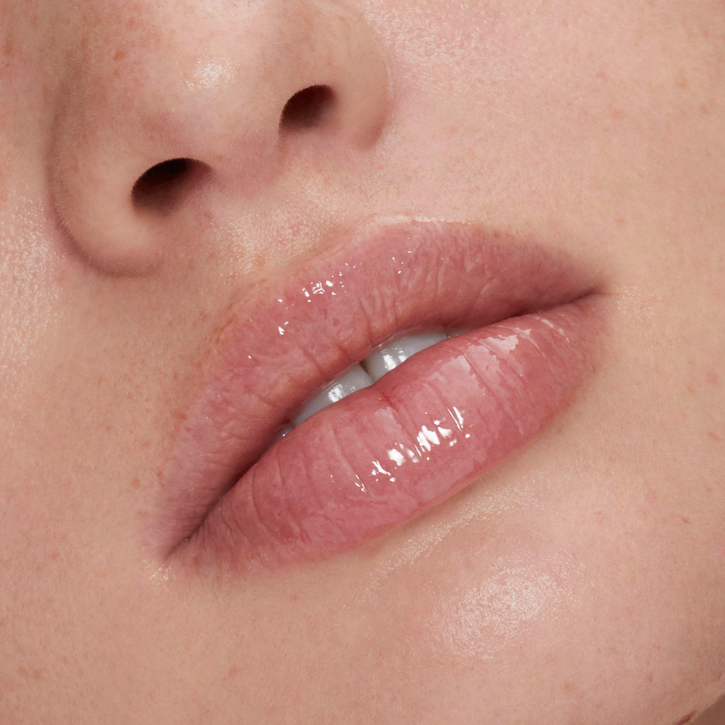 Passion Fruit - Kylie Skin - Lip Oil - 5