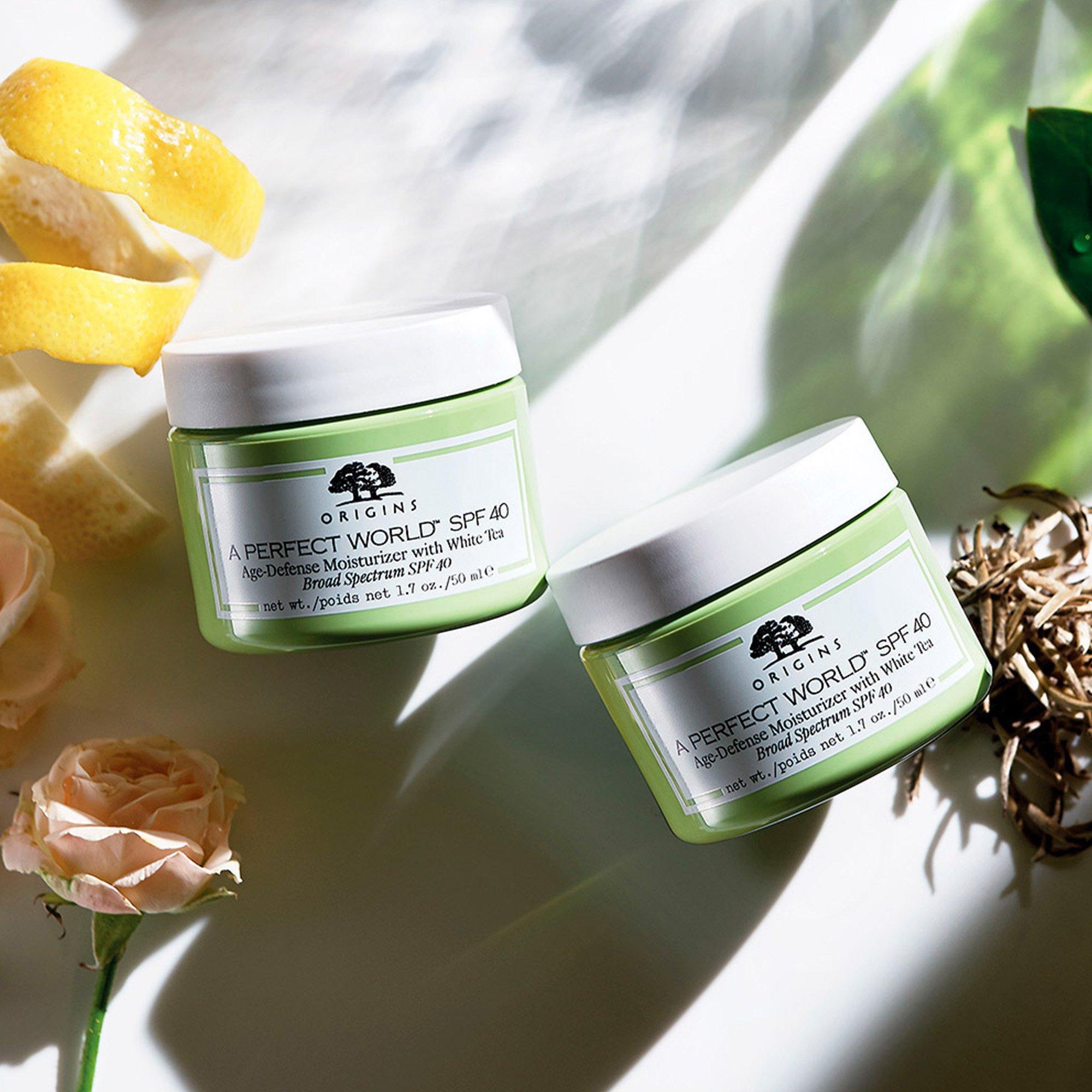 SPF 40 - Origins - A Perfect World SPF 40 Age-Defense Moisturiser - 4