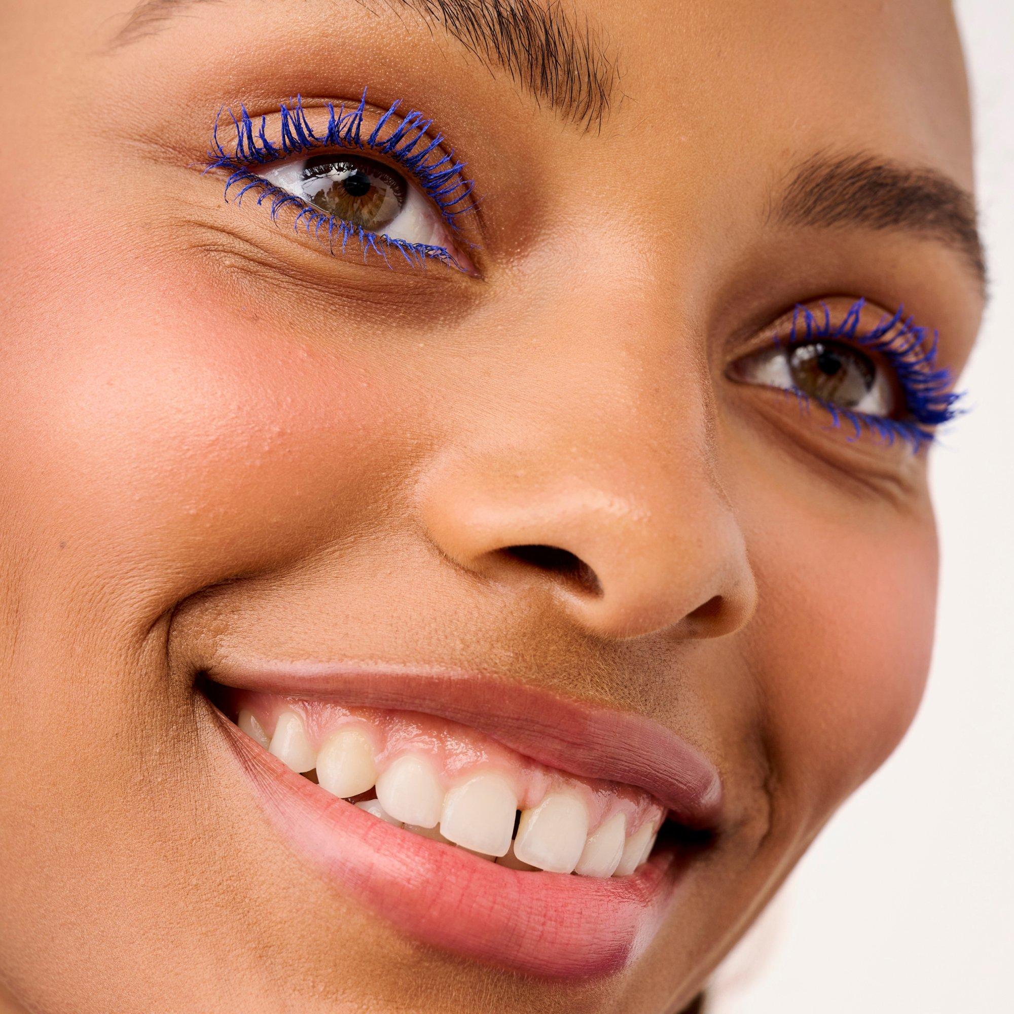 Power Blue - Benefit - Benefit BADgal BANG! Volumising Mascara Power Blue - 5