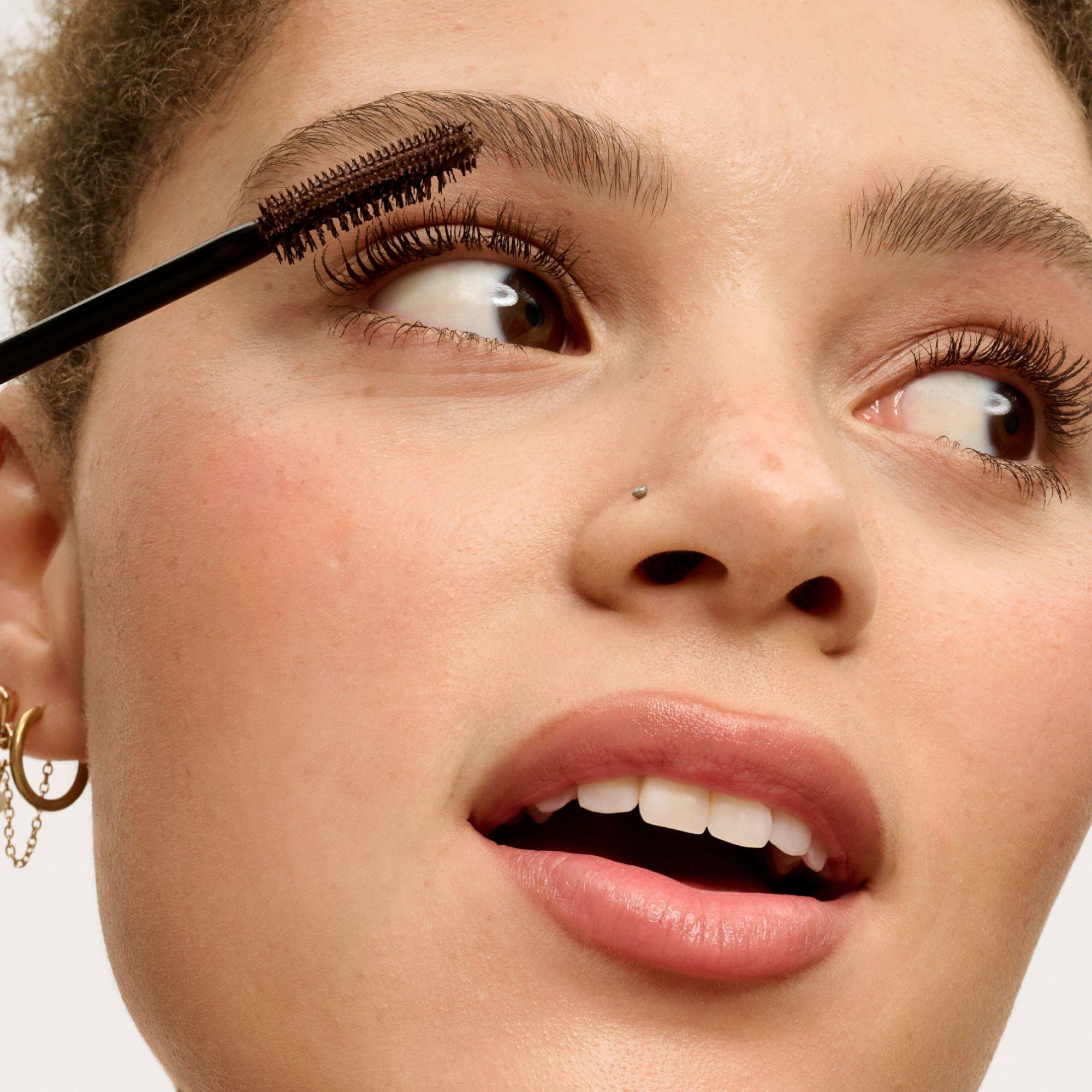 Brown - Benefit - BADgal Bounce Pumpd Up Fluffier Volumising Mascara - 7