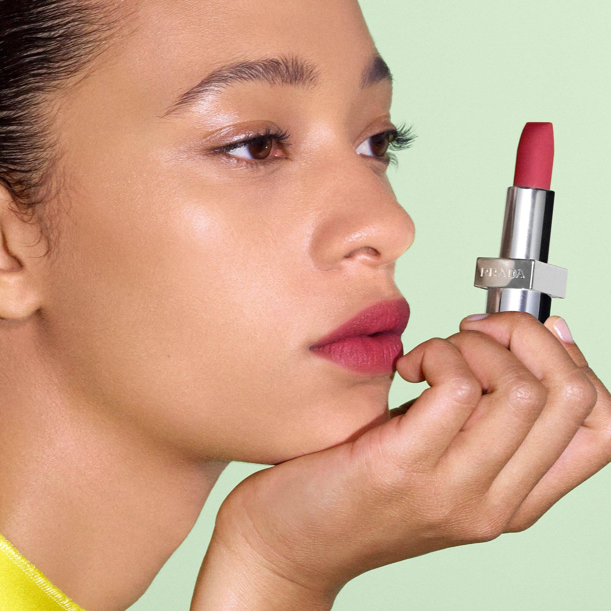 B102 - Prada Beauty - Beauty Monochrome Soft Matte Buildable Weightless Lipcolour - 5