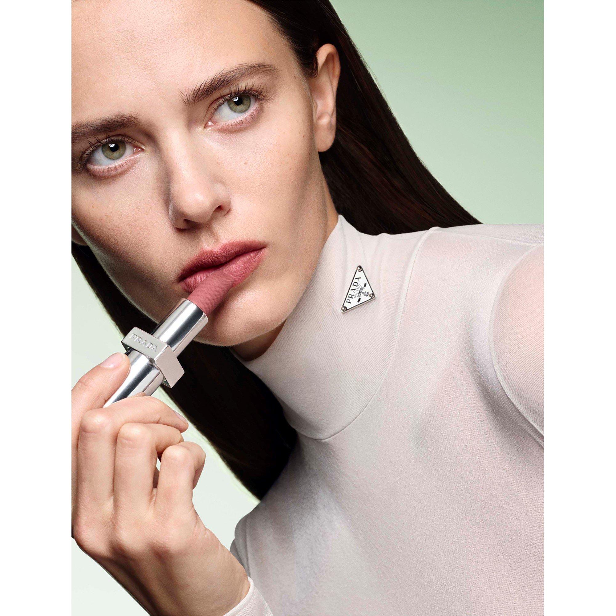 B106 - Prada Beauty - Beauty Monochrome Soft Matte Buildable Weightless Lipcolour - 4