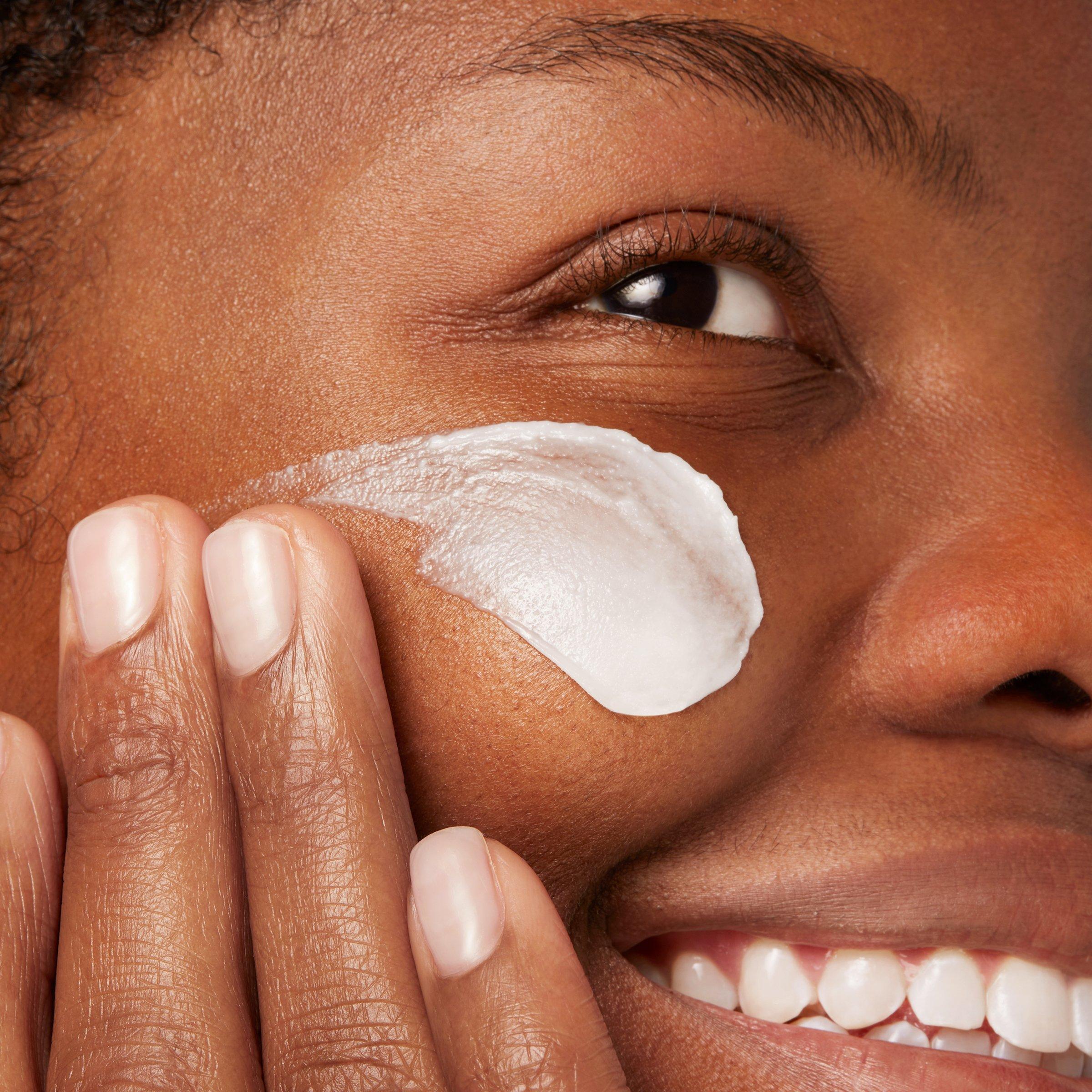 White - Kiehls - Ultra Facial Overnight Rehydration Face Mask - 4