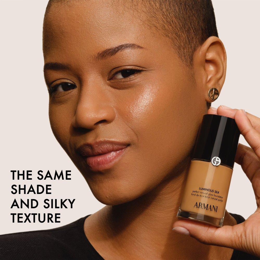 8.1 - Armani Beauty - Giorgio Armani Luminous Silk Foundation - 3