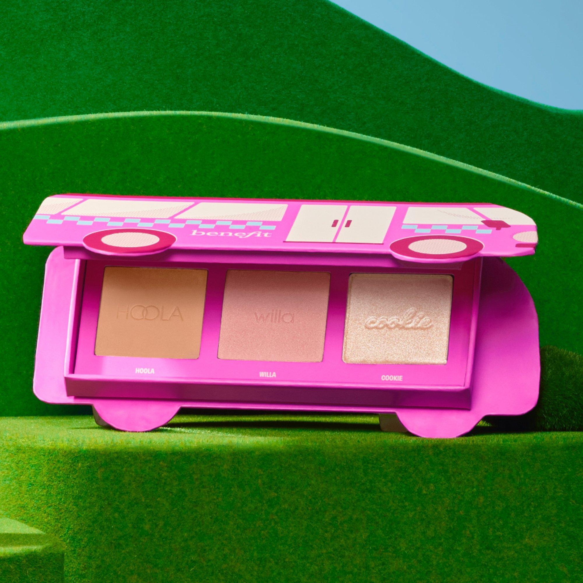 Multi - Benefit - Beauty Bus Stop (worth £51) Hoola Bronzer Blusher & Cookie Highlighter Cheek Gift Palette - 6