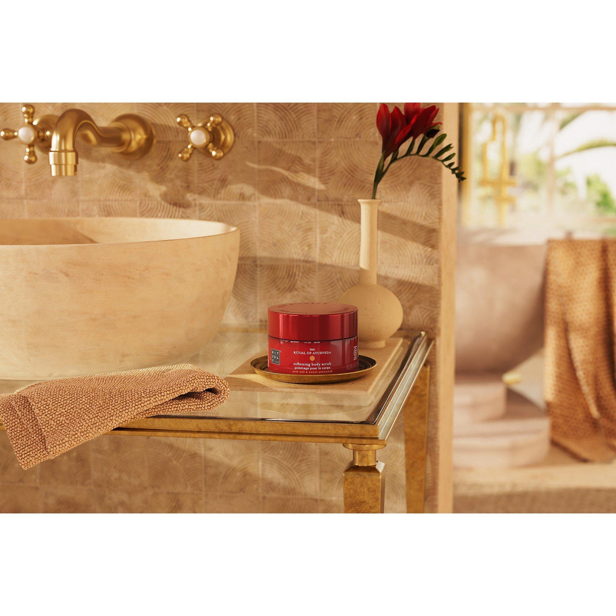 Ayurveda - Rituals - The Ritual of Ayurveda Body Scrub - 3