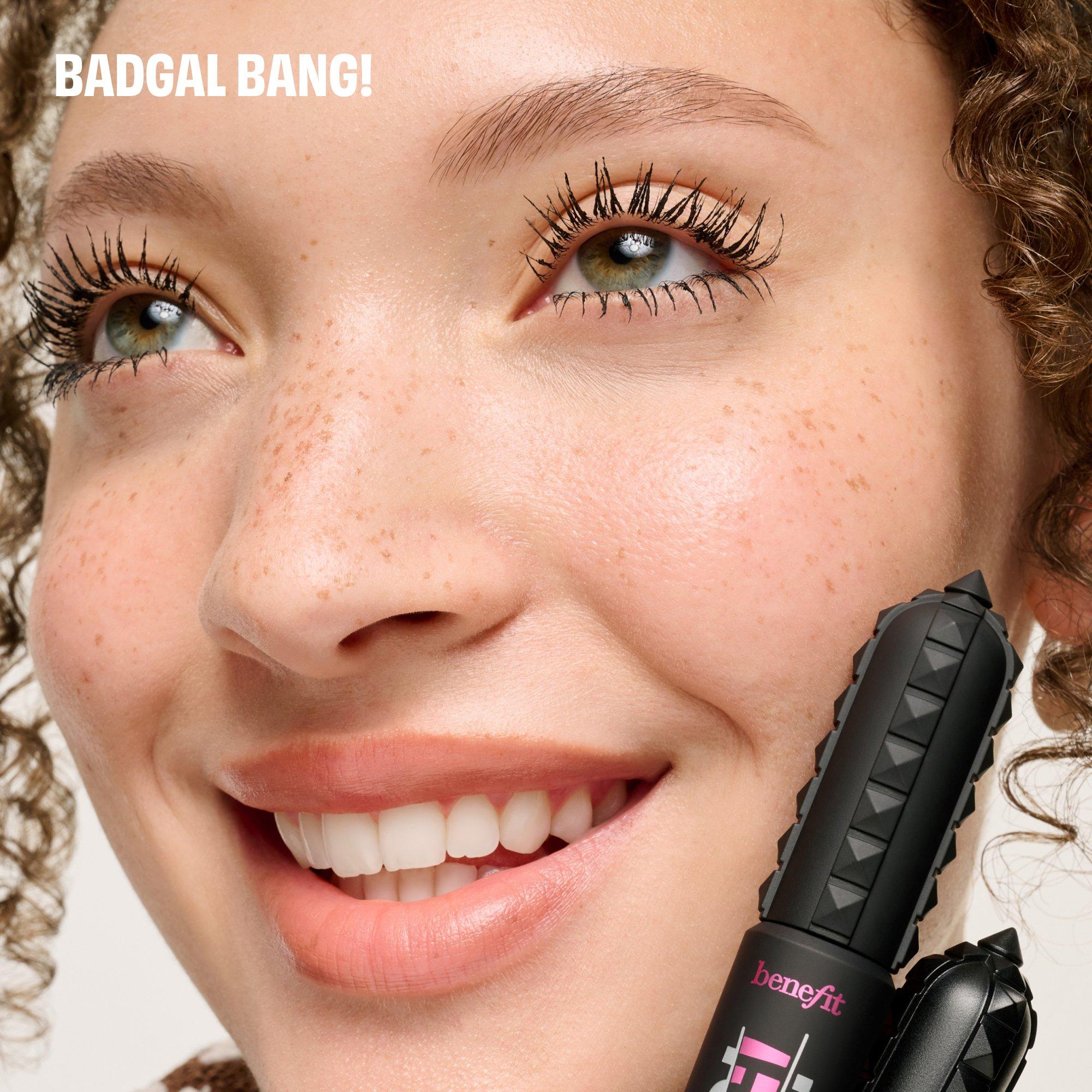 Multi - Benefit - Beneville Beauty Salon (worth £68.50) BADgal BANG! Mascara Benetint & Hoola Bronzer Makeup Gift Set - 4