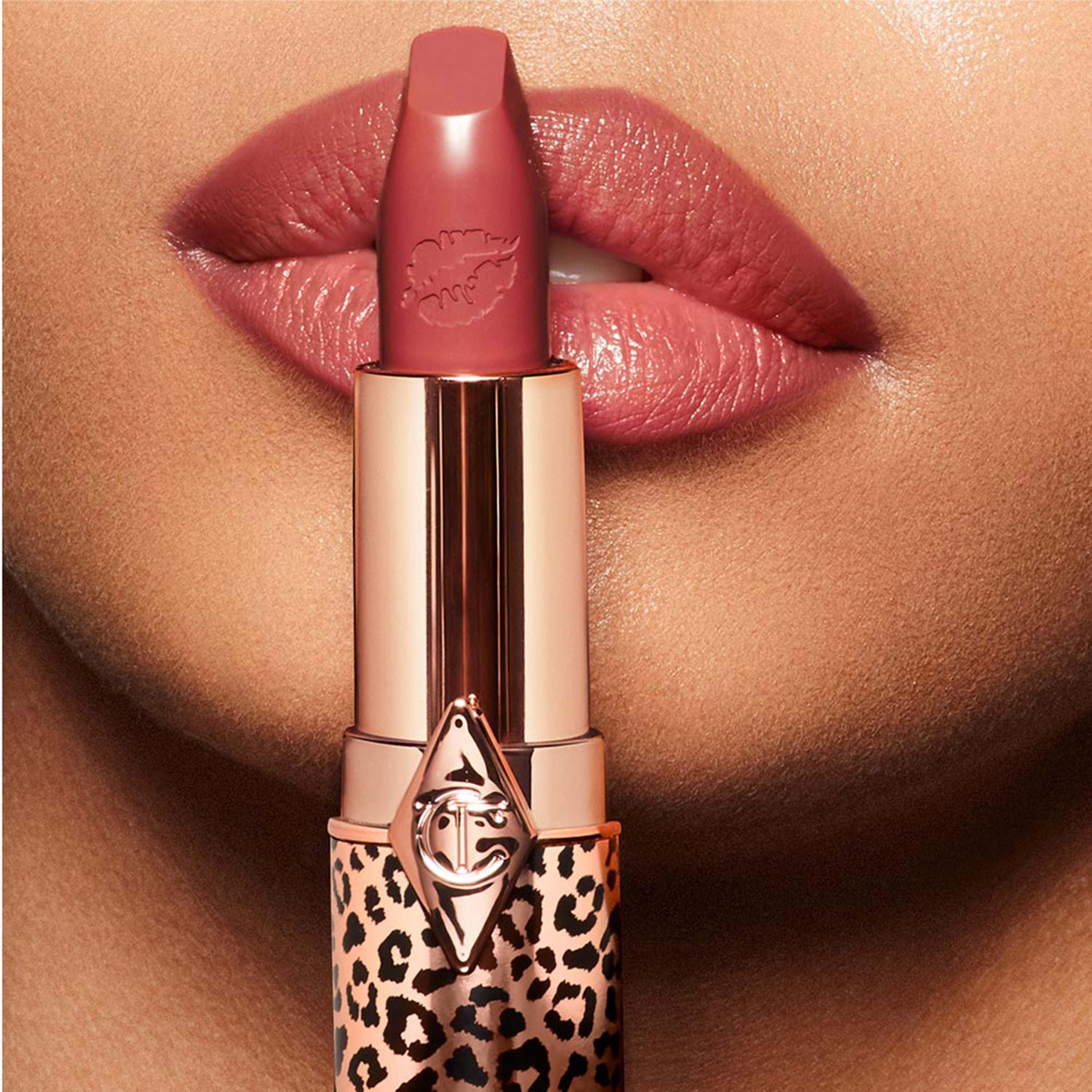 Glowing Jen - Charlotte Tilbury - Hot Lips 2 - 3