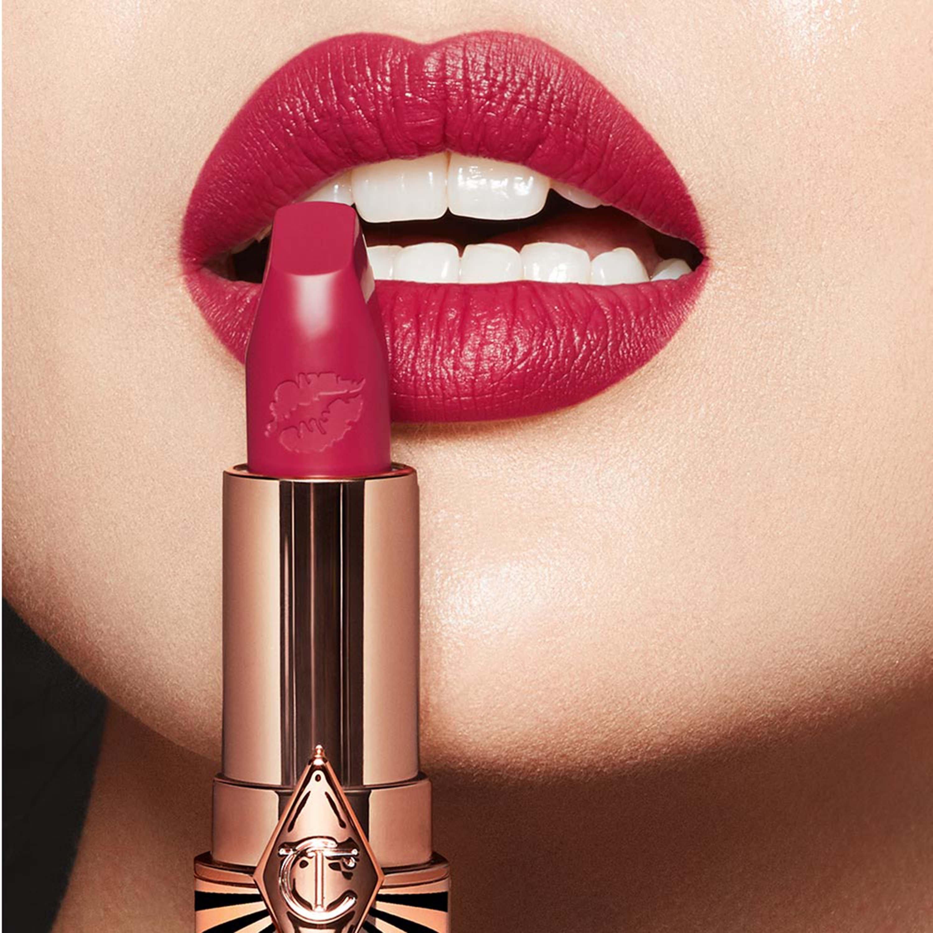Amazing Amal - Charlotte Tilbury - Hot Lips 2 - 3