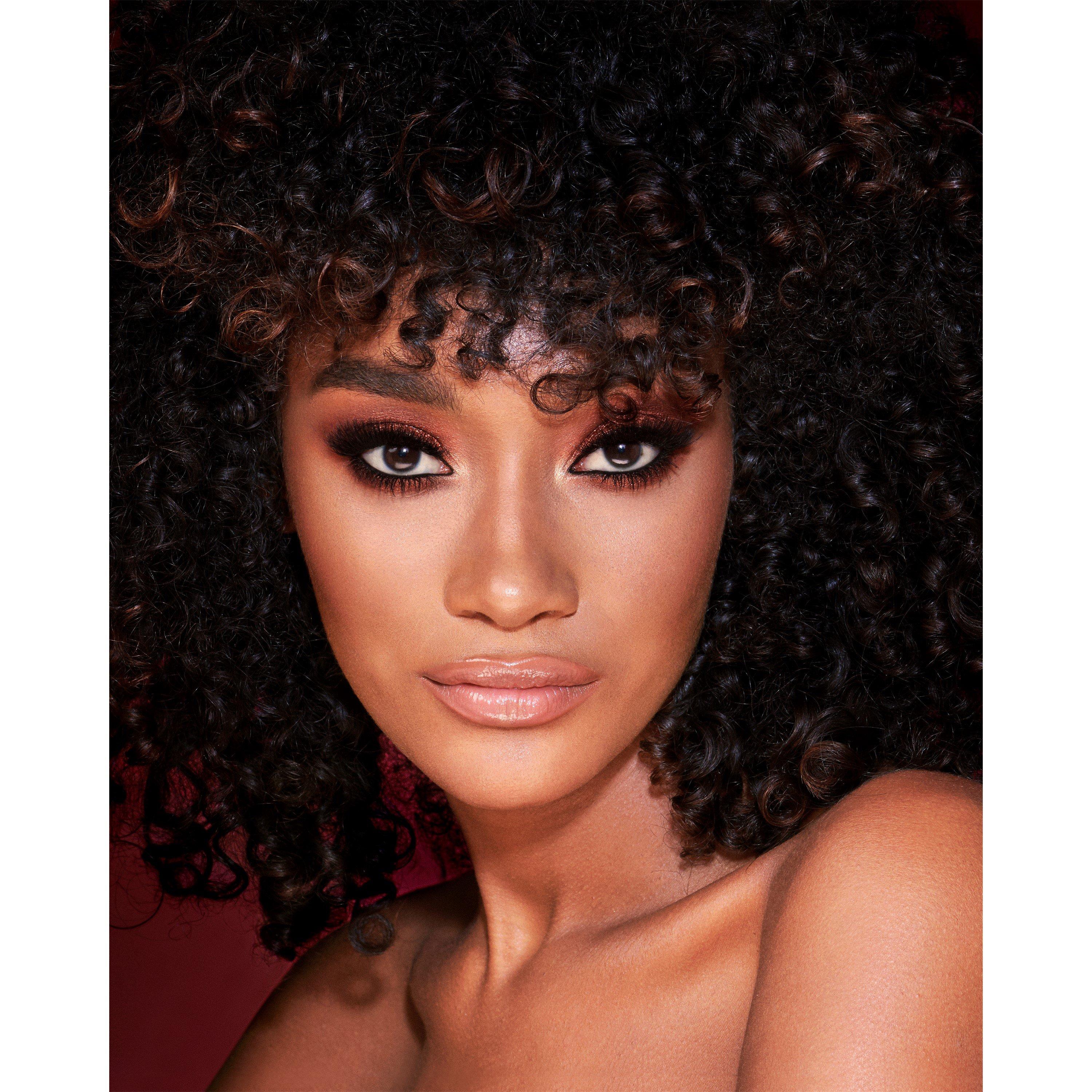 Deep - Charlotte Tilbury - The Bella Sofia Look - 2