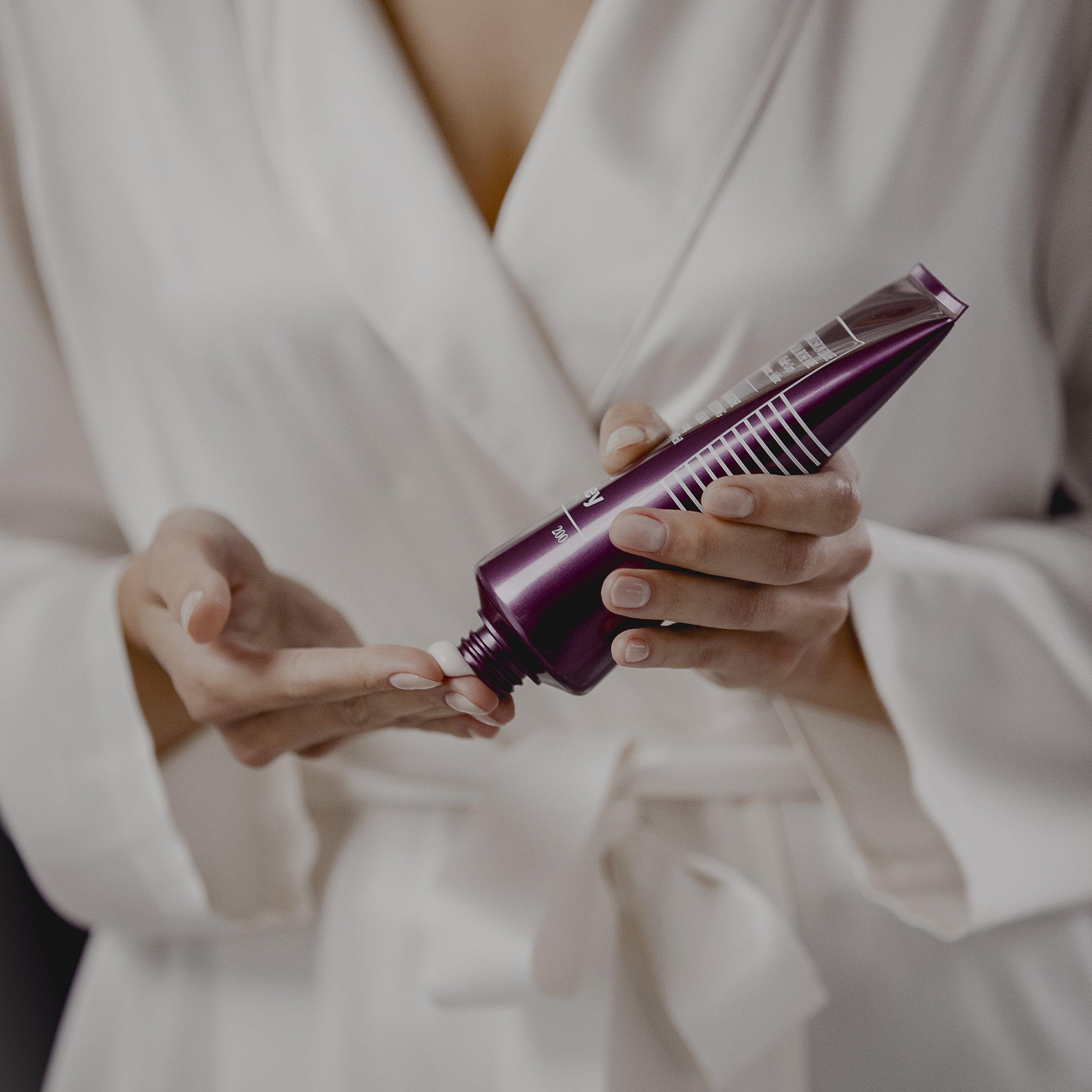 None - Sisley - Black Rose Beautifying Emulsion Hydrating Body Veil - 3