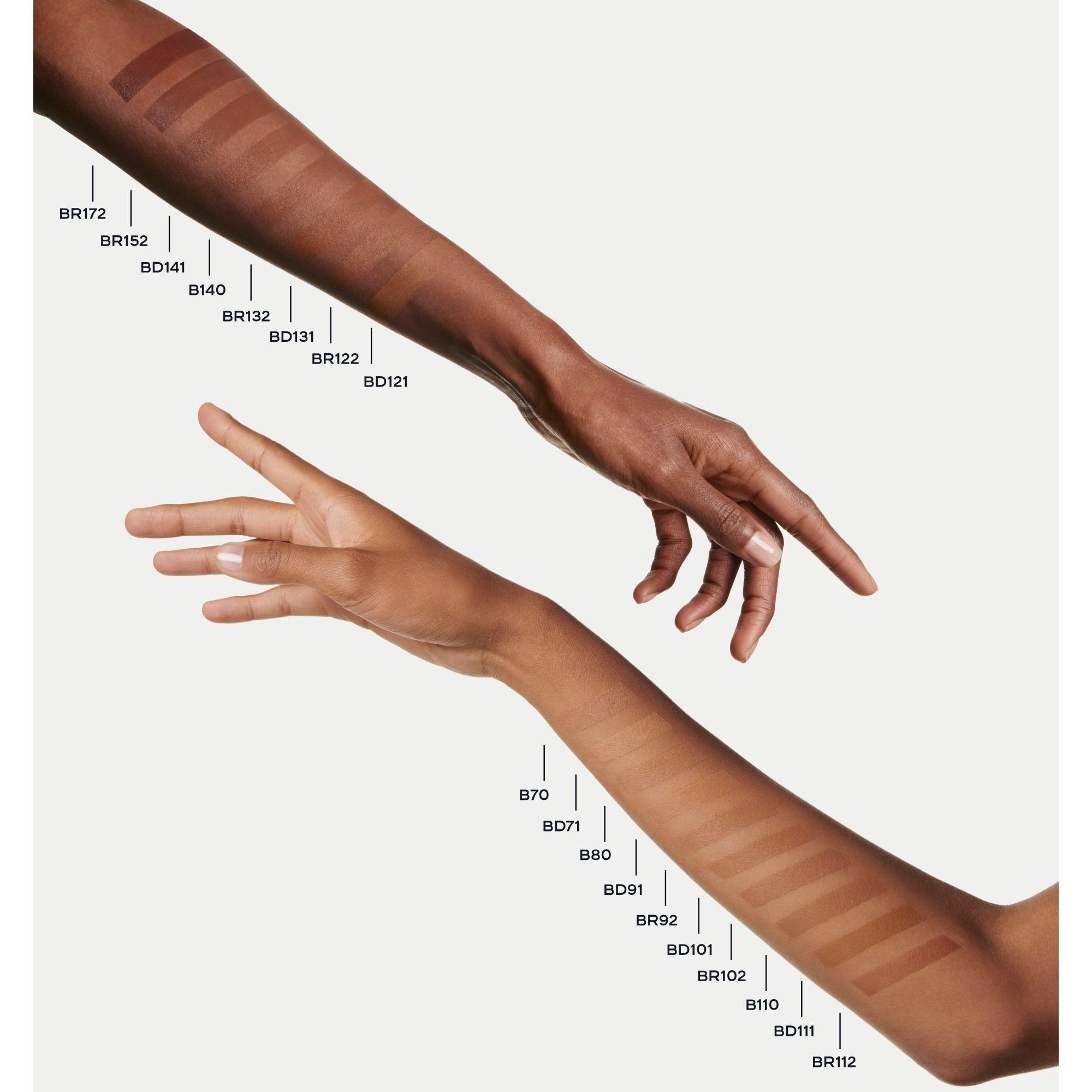 B110 - CHANEL - ULTRA LE TEINT FLUIDE Ultrawear - All-Day Comfort - Flawless Finish Foundation - 5