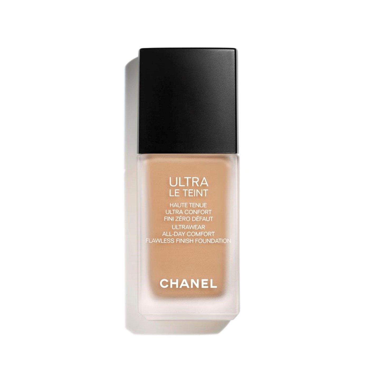 Chanel  Ultra Le Teint Fluide Ultrawear - All-Day Comfort - Flawless Finish Foundation - B70 - 30 ml