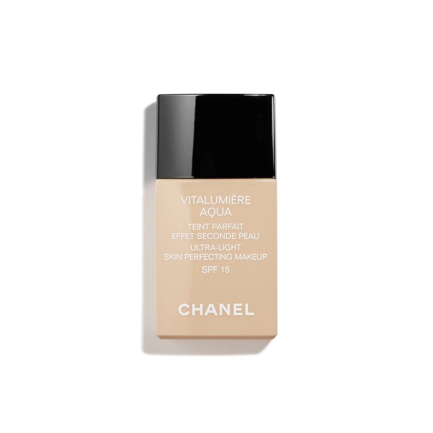 Beige 10 - CHANEL - VITALUMIÈRE AQUA Ultra-Light Skin Perfecting Makeup Spf 15 - 1