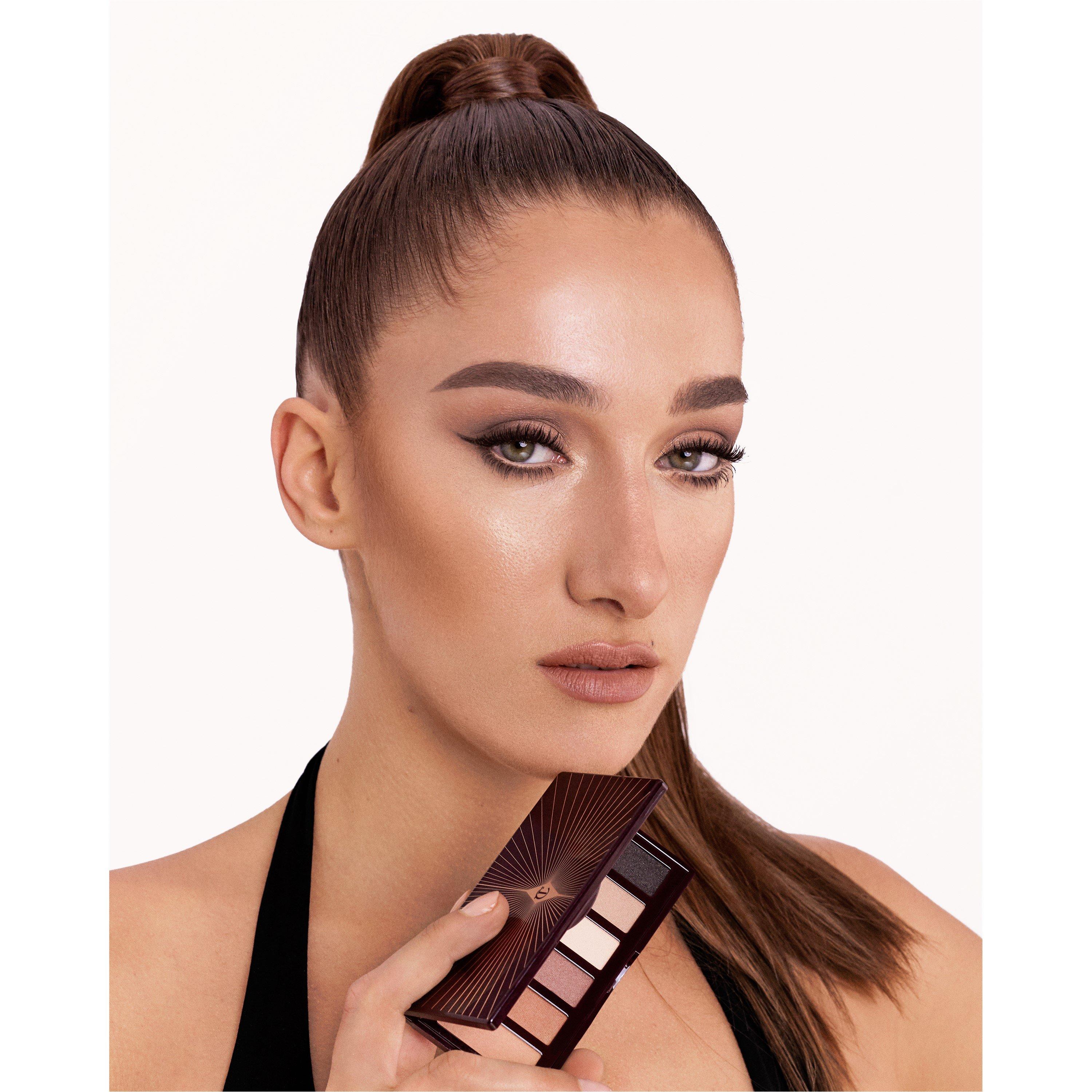 Super Nudes - Charlotte Tilbury - Super Nudes Easy Eye Palette - 7