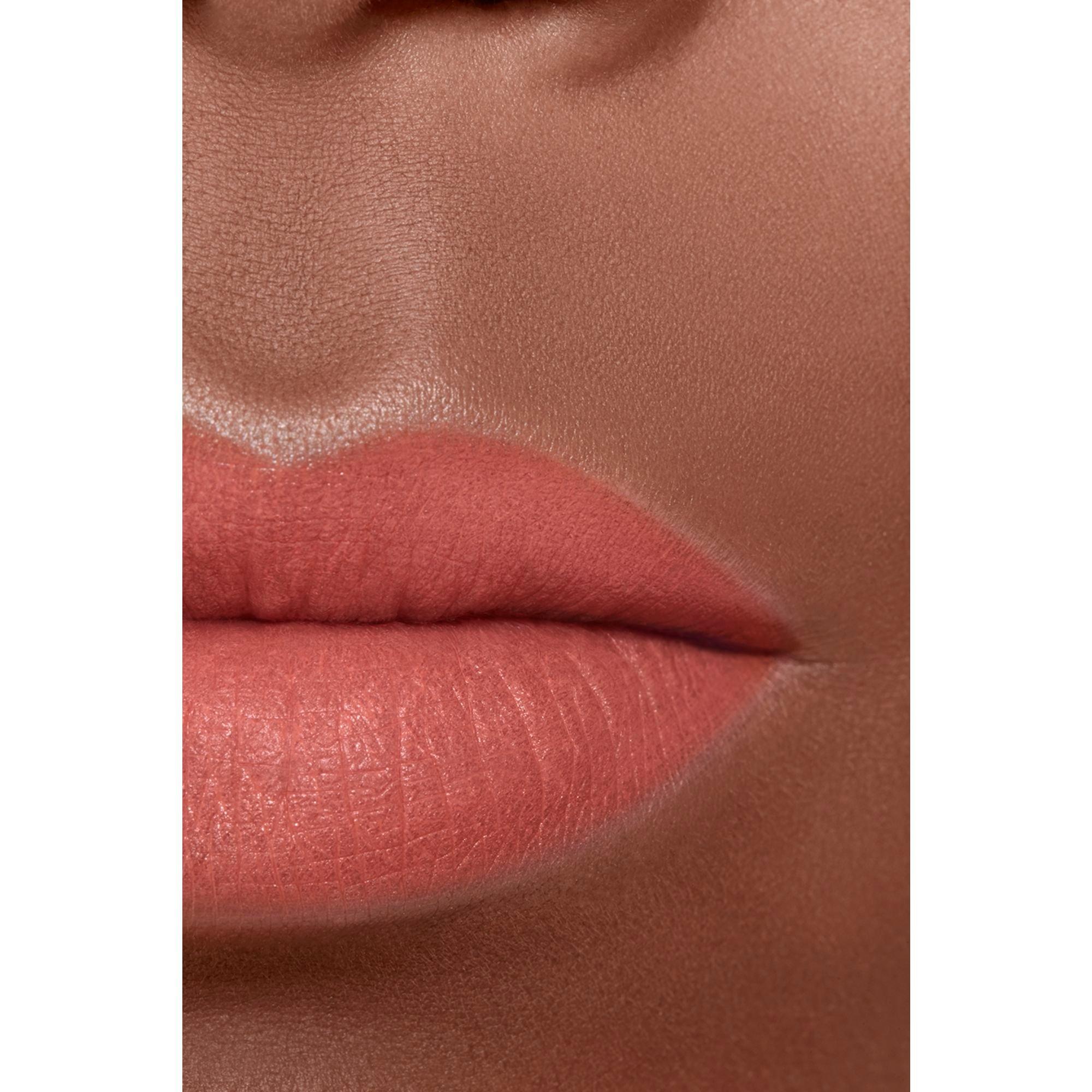 Versatile 76 - CHANEL - ROUGE ALLURE VELVET LUMINOUS MATTE LIP COLOUR - 4