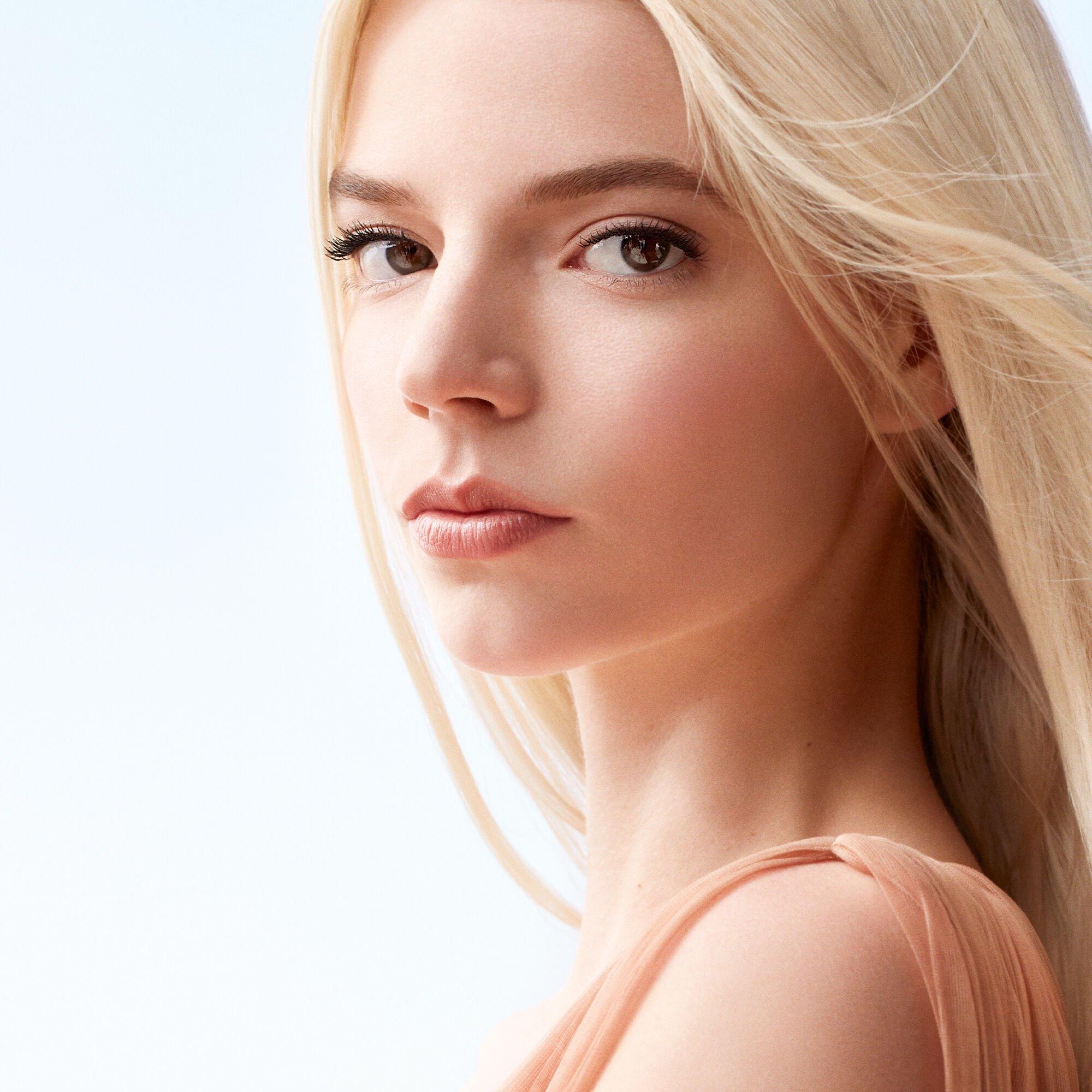 219 - DIOR - Rouge Buildable Powder Blusher - 7