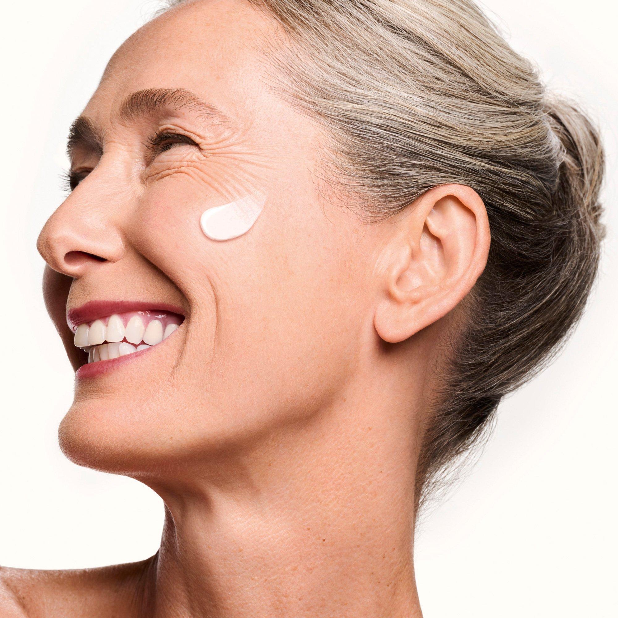 Clear - Shiseido - Vital Perfection Supreme Cream Refill 50ml - 2