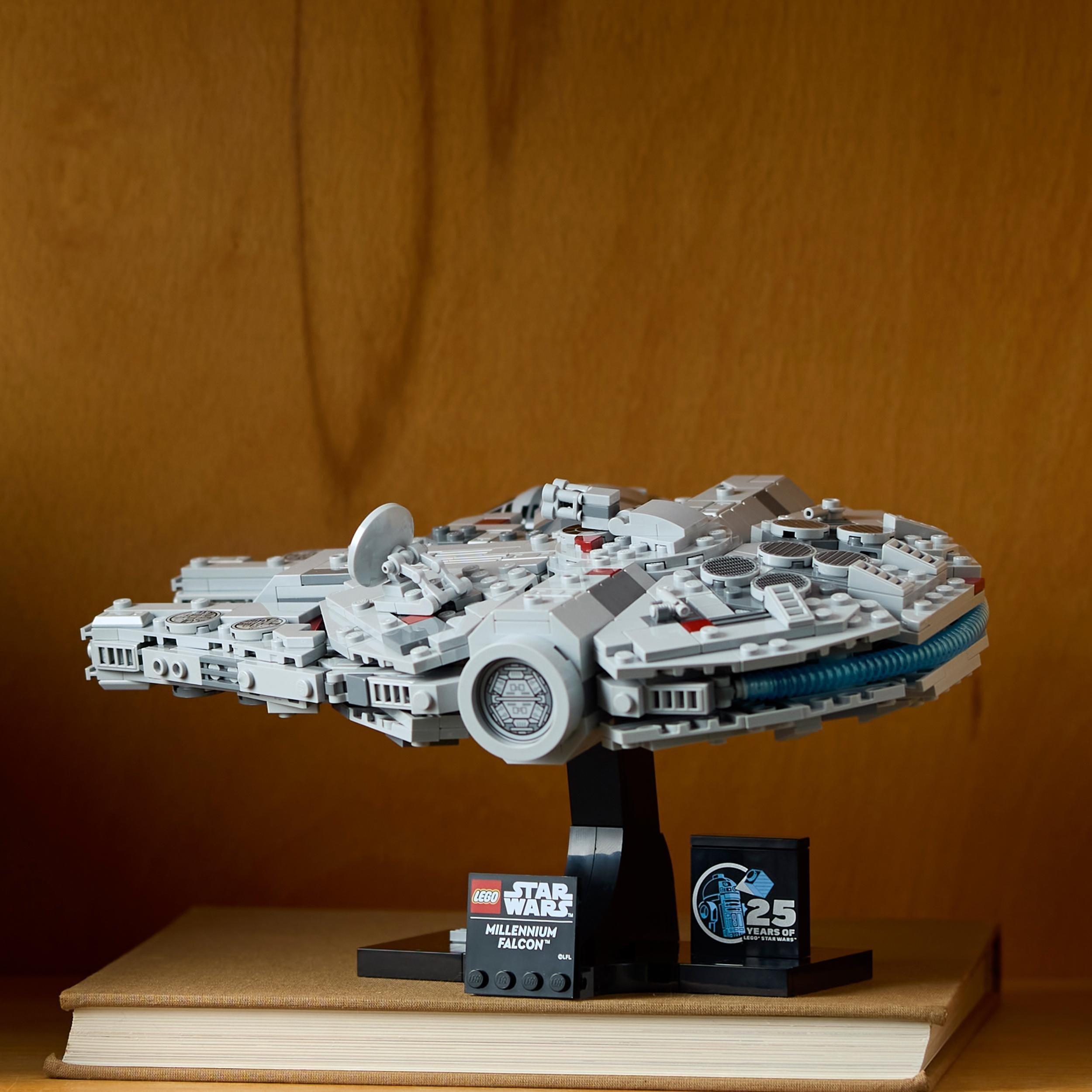 Grey - LEGO - Star Wars 75375 Millennium Falcon - 4