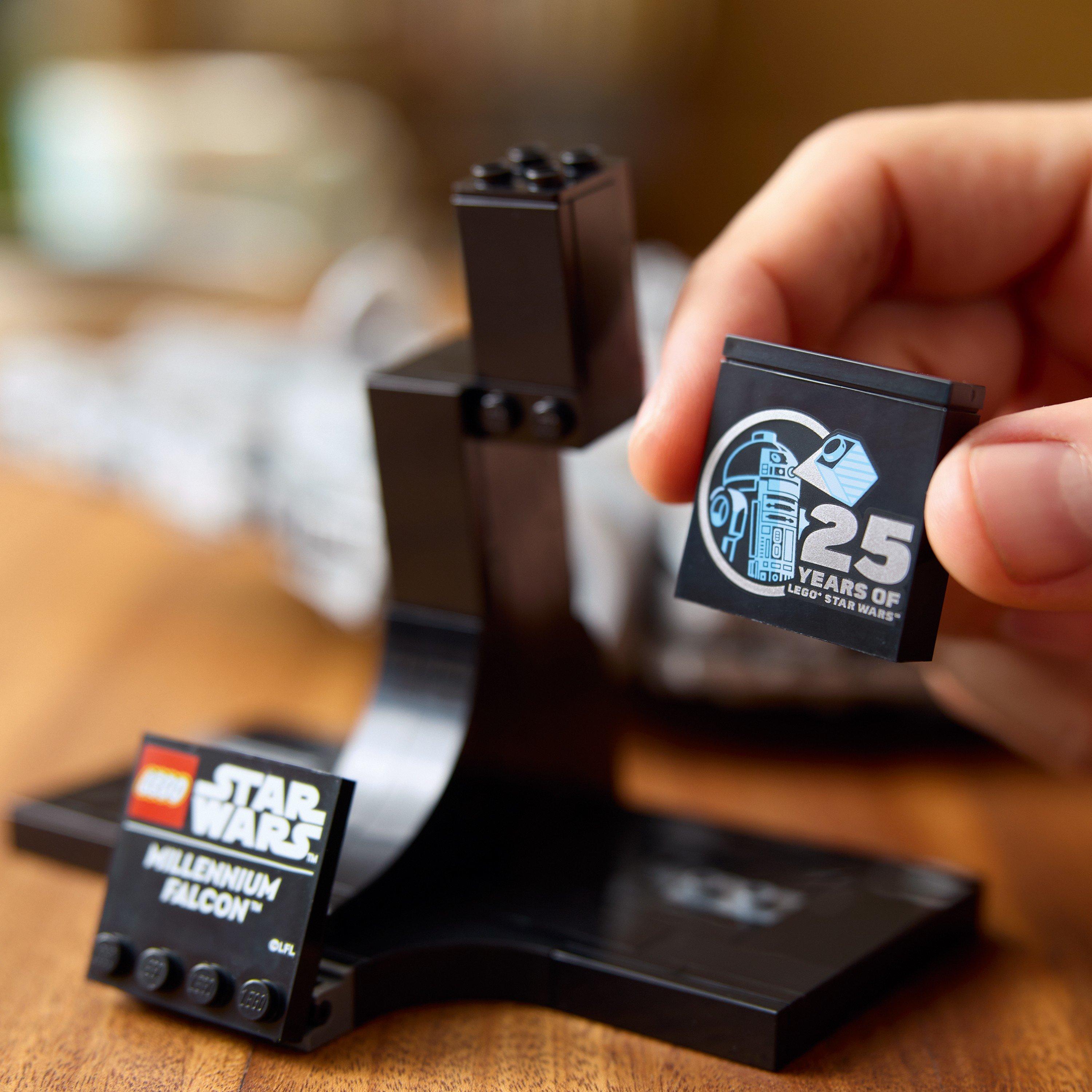 Grey - LEGO - Star Wars 75375 Millennium Falcon - 5