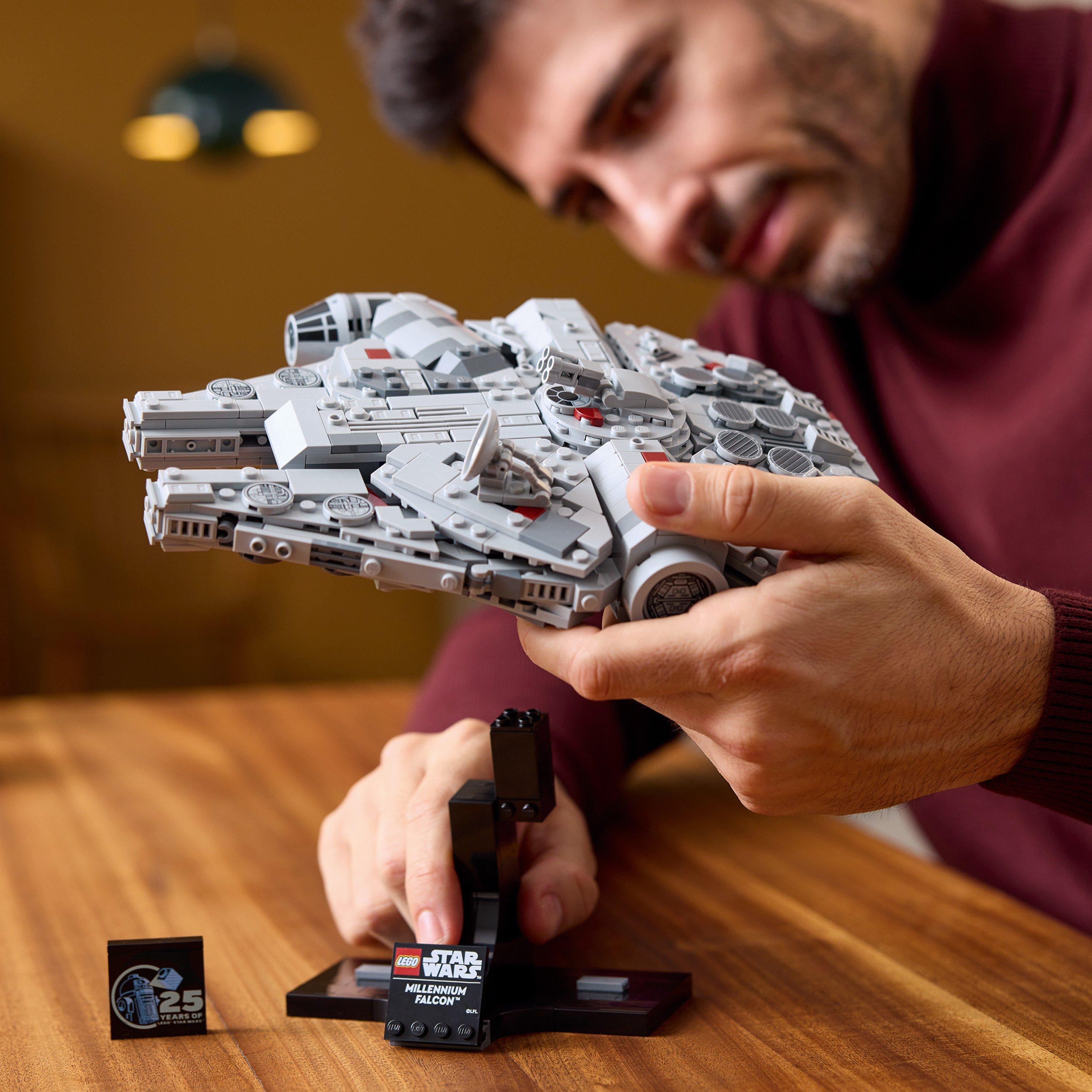 Grey - LEGO - Star Wars 75375 Millennium Falcon - 6