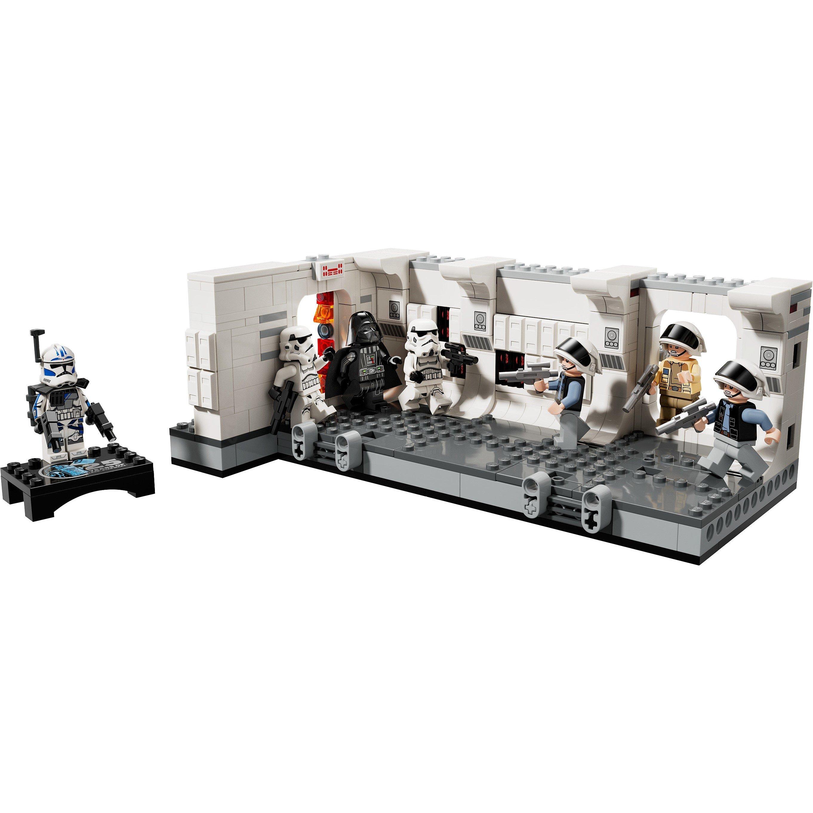 Multi Format An - LEGO - LEGO Star Wars 75387 Boarding the Tantive IV - 2
