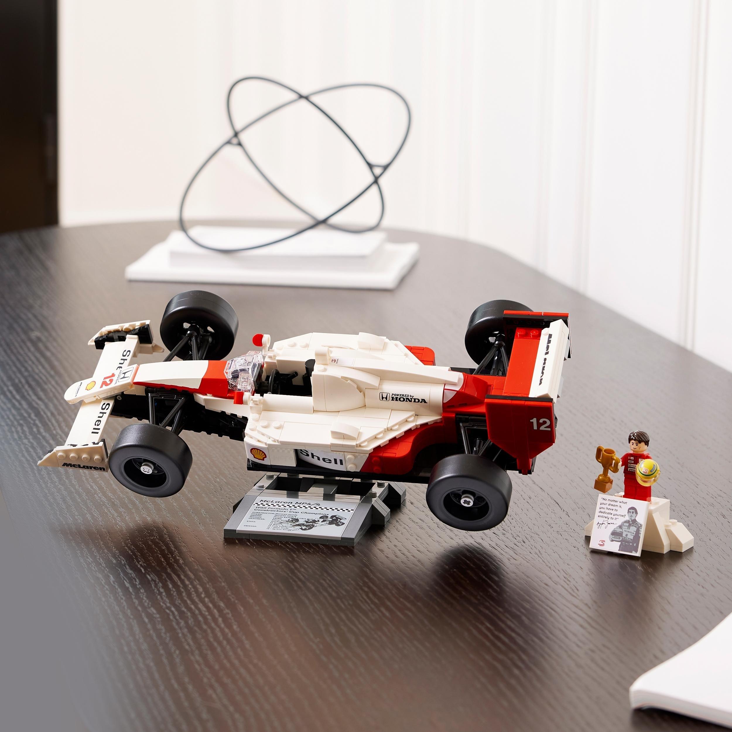 Multi Format An - LEGO - Icons 10330 McLaren MP4/4 and Ayrton Senna - 4