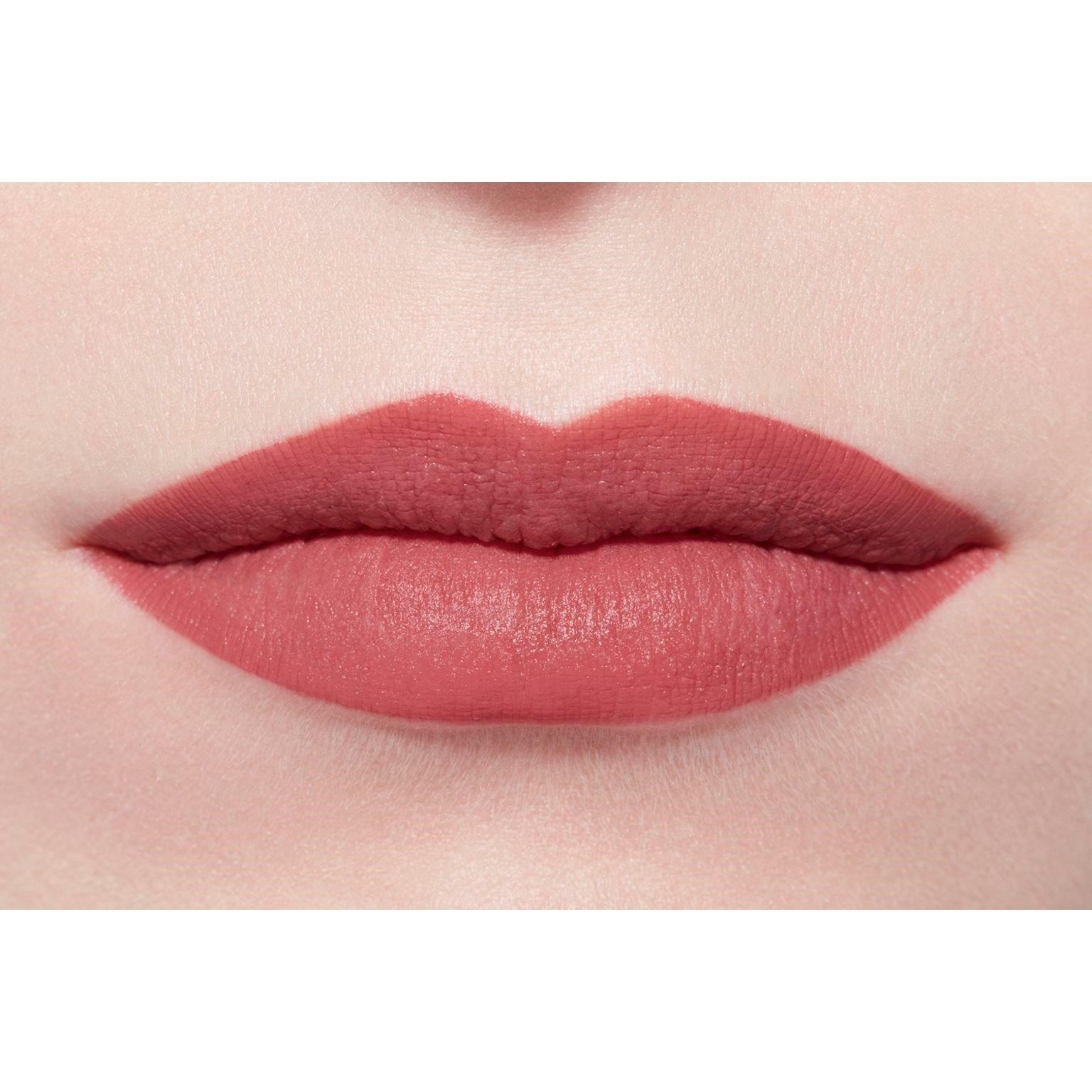 Essen 63 - CHANEL - ROUGE ALLURE VELVET Luminous Matte Lip Colour - 5