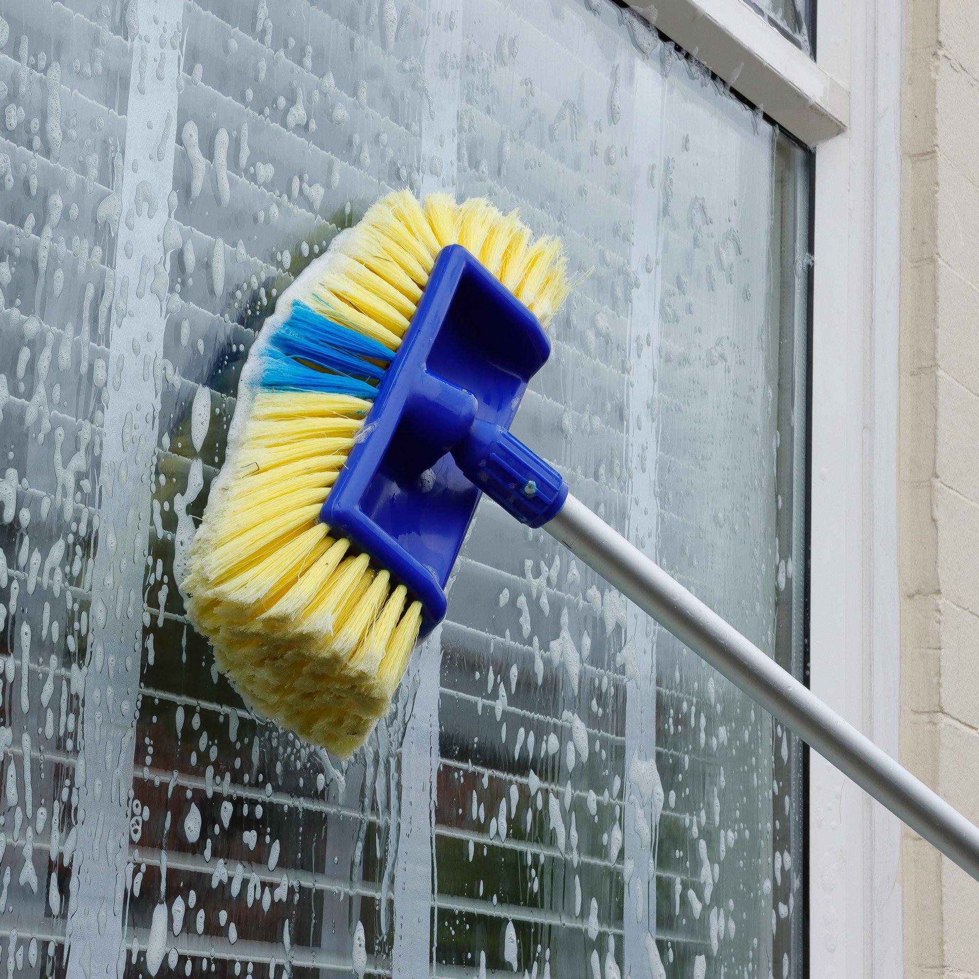 Blue/Yellow - Streetwize - Blaster Brush - 2 in 1 Wash Brush with Jet Spray - 6