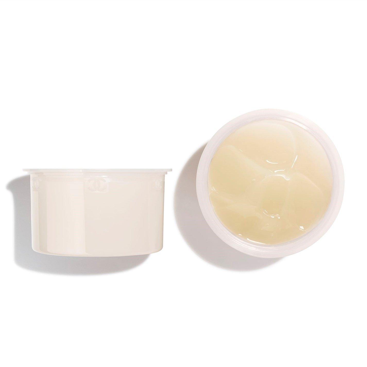 Chanel Women's N°1 De Revitalizing Mask - Refill Exfoliates - Evens - Smooths