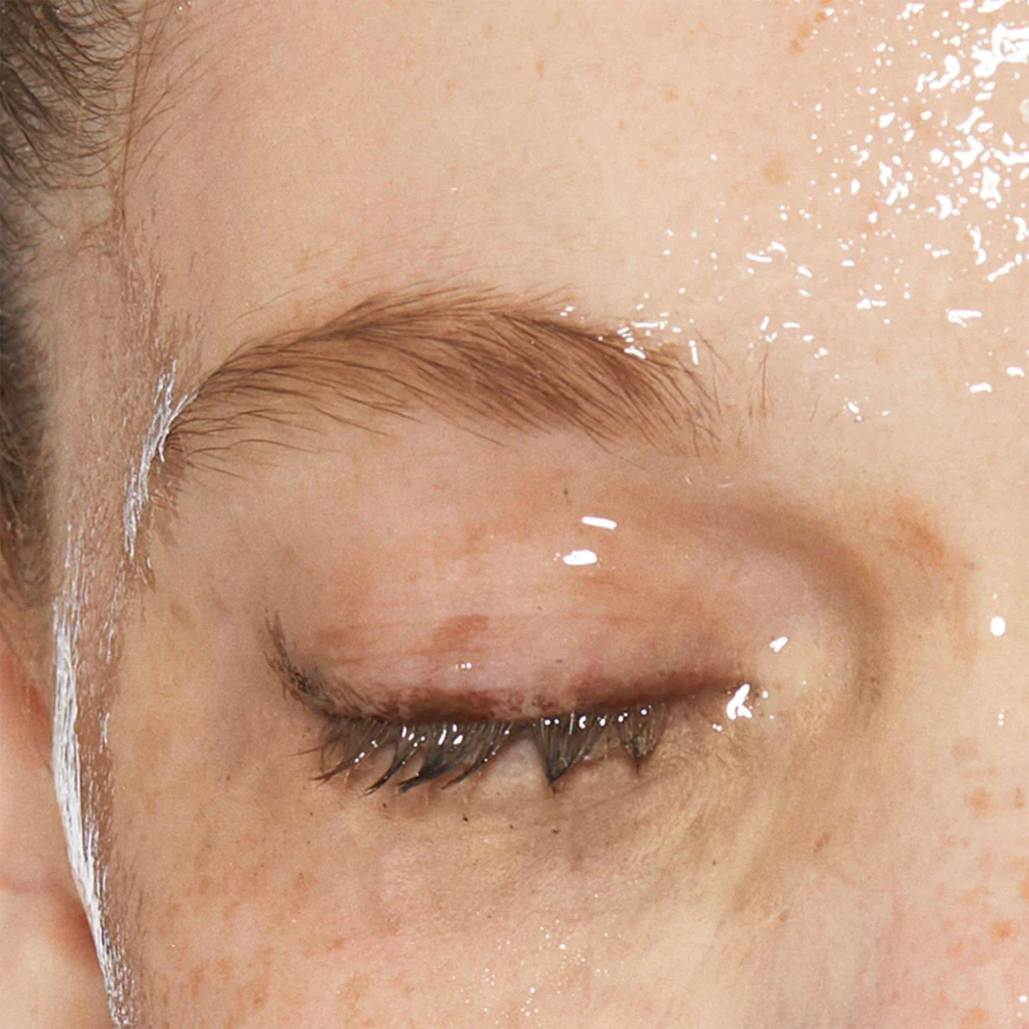 Clear - Dermalogica - OIL TO FOAM TOTAL CLEANSER - 4