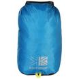 Fabriqué en nylon durable, ce sac étanche est facile à transporter pour toutes vos aventures