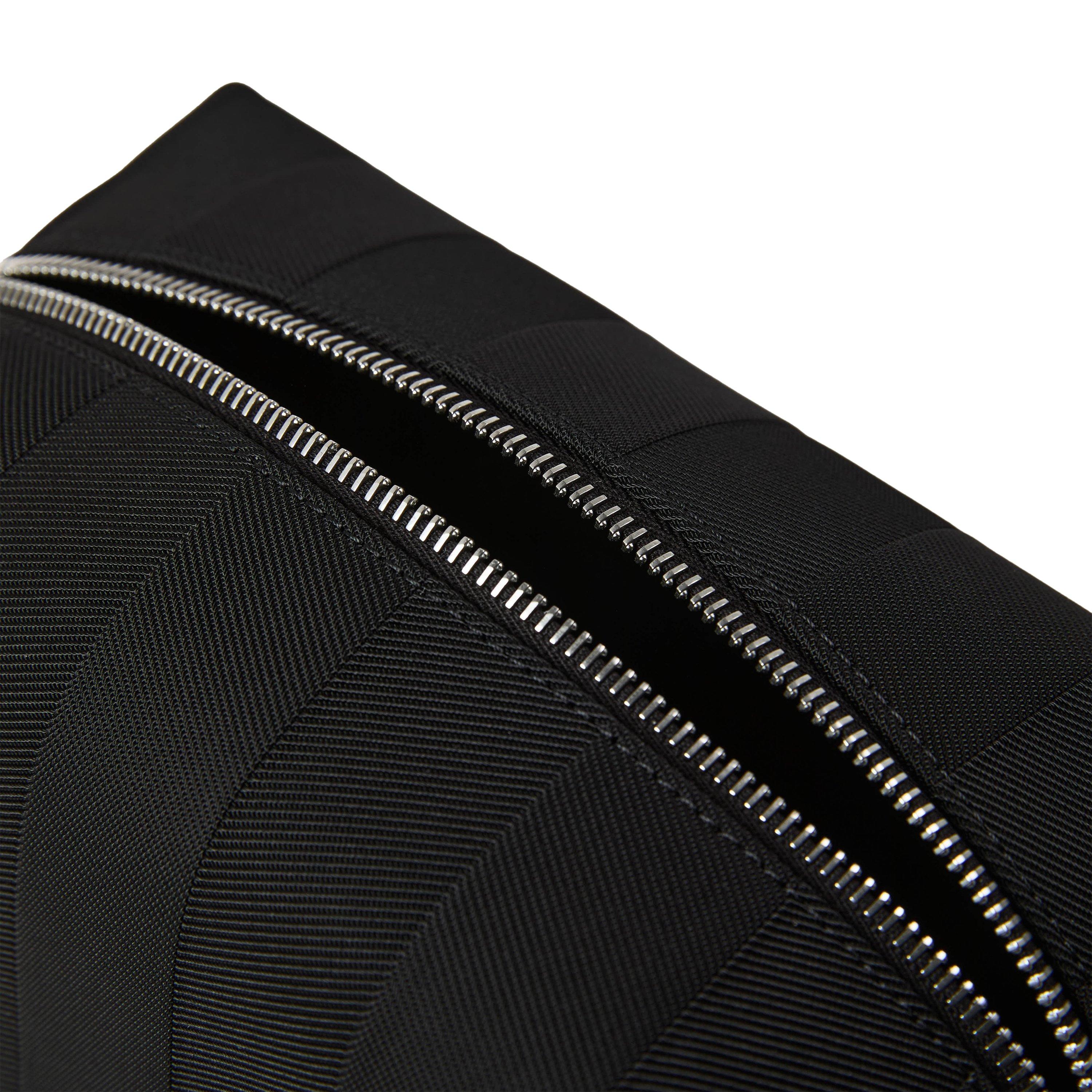Black - Fendi - Fendi Washbag Sn63 - 4