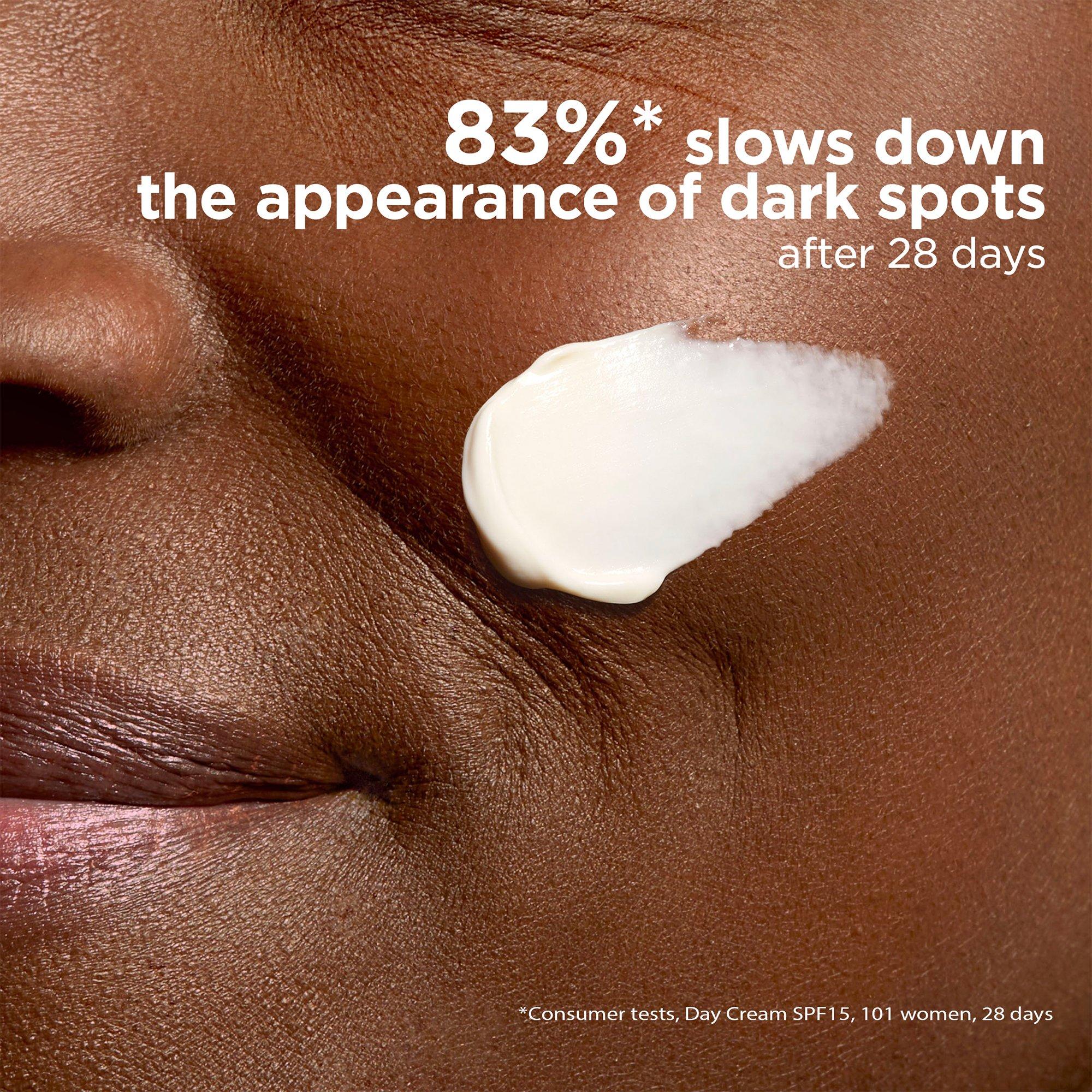 Clear - Clarins - Super Restorative Day Cream SPF15 - 5