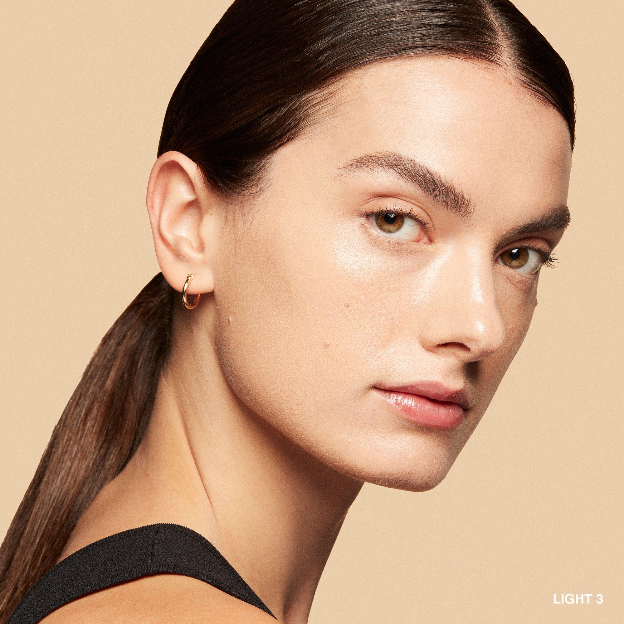Light 3 - Bobbi Brown - Vitamin Enriched Skin Tint SPF 15 - 4